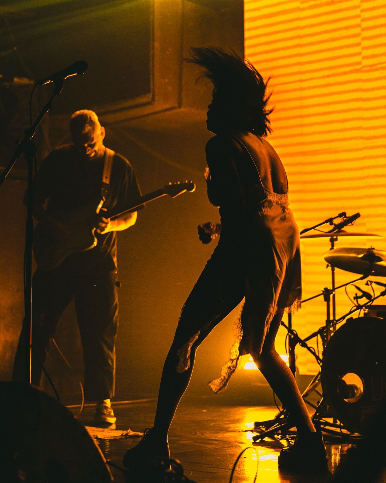 another fun show back with @mandyindiana last week at Heaven <3

📸 @patrick.filmphotography