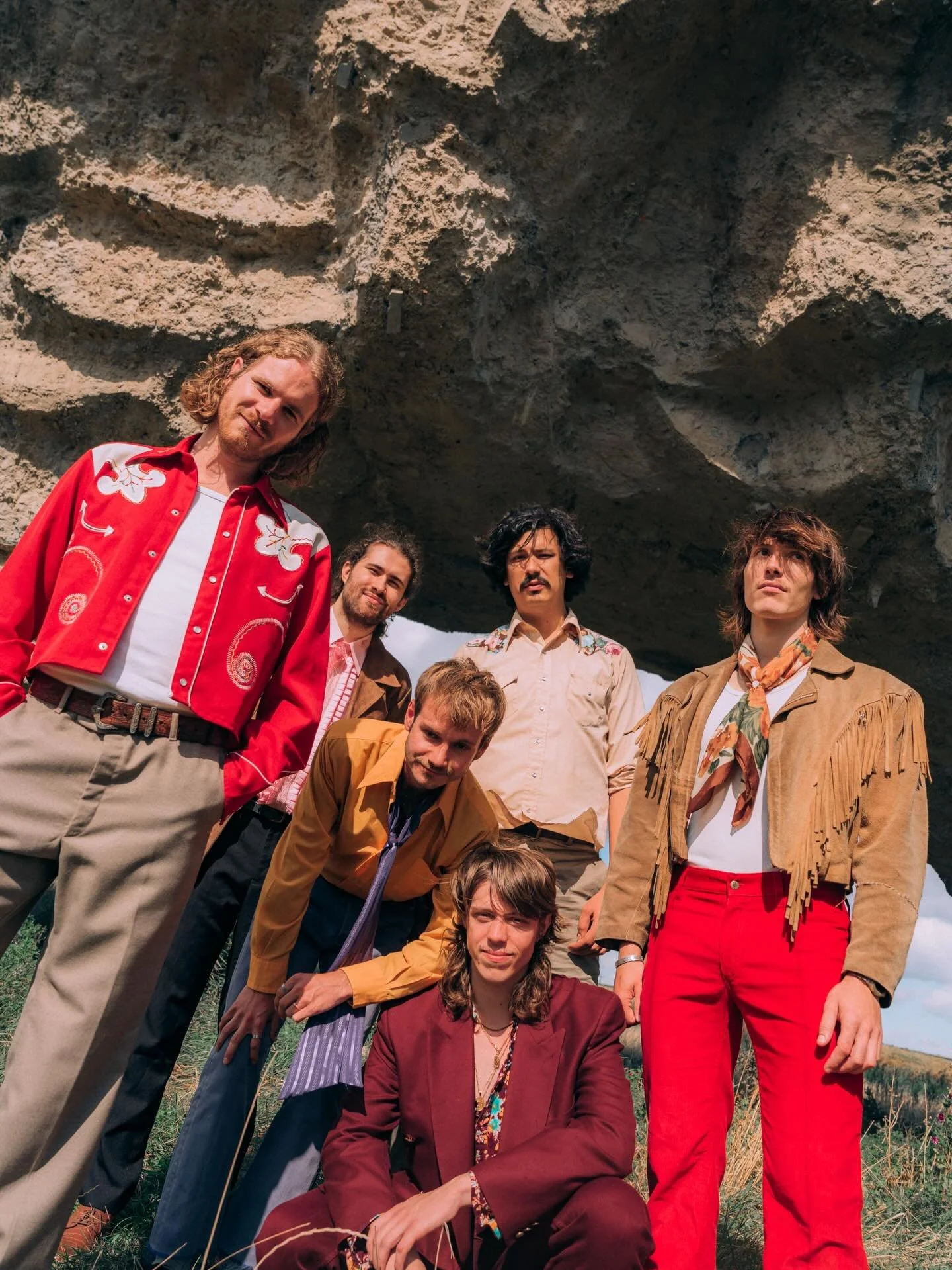 @cavoloneroband are a psychedelic six-piece from Utrecht in the Netherlands. Blending exotic rhythms with modern club influences and psychedelia inspired by funk, disco, and afrobeat. The release of their debut album, Mountain Disco, invites you into
