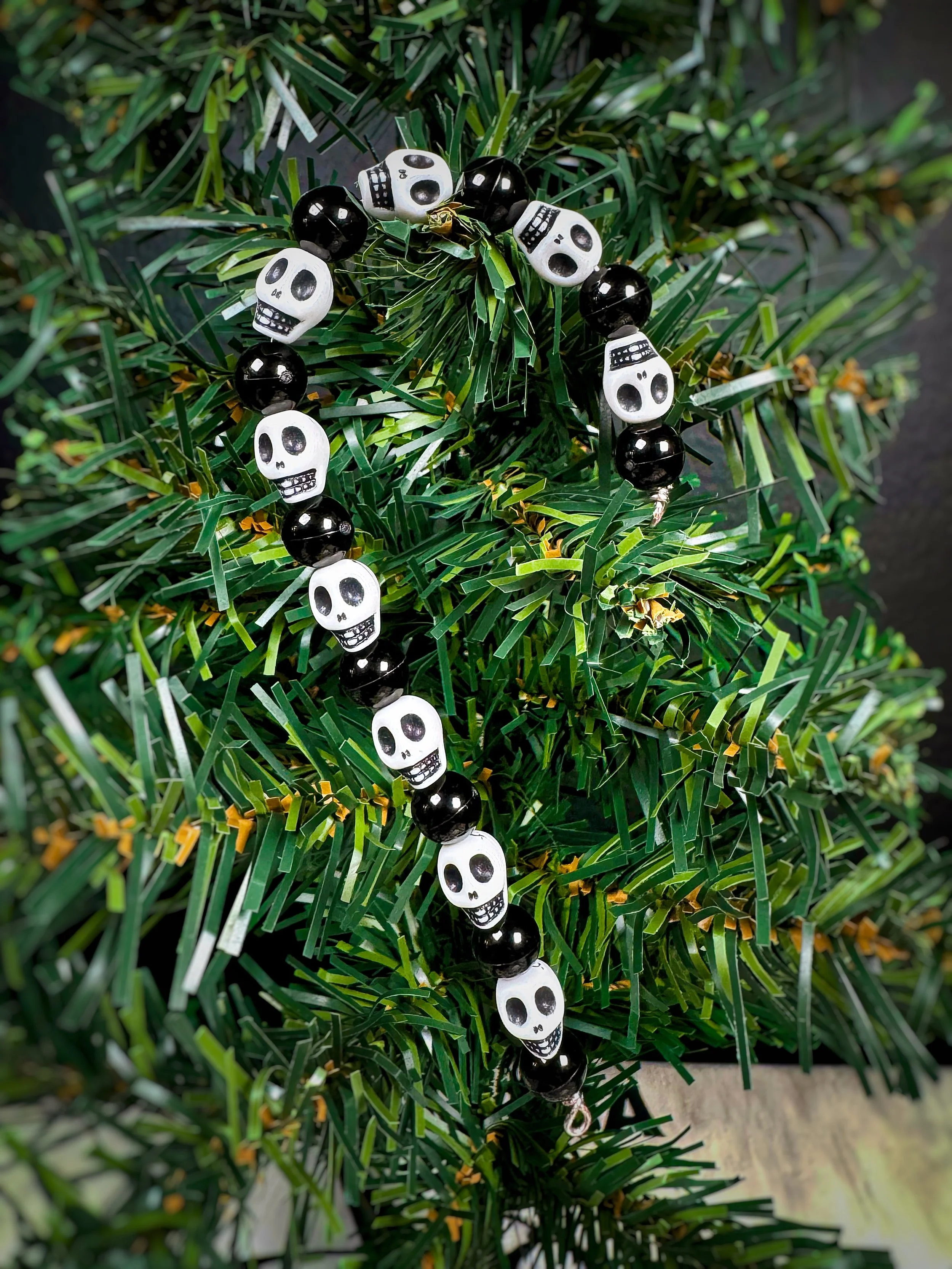 Creepmas_Gothmas_Candy_Cane_Ornament_Skeletons_Black.JPG