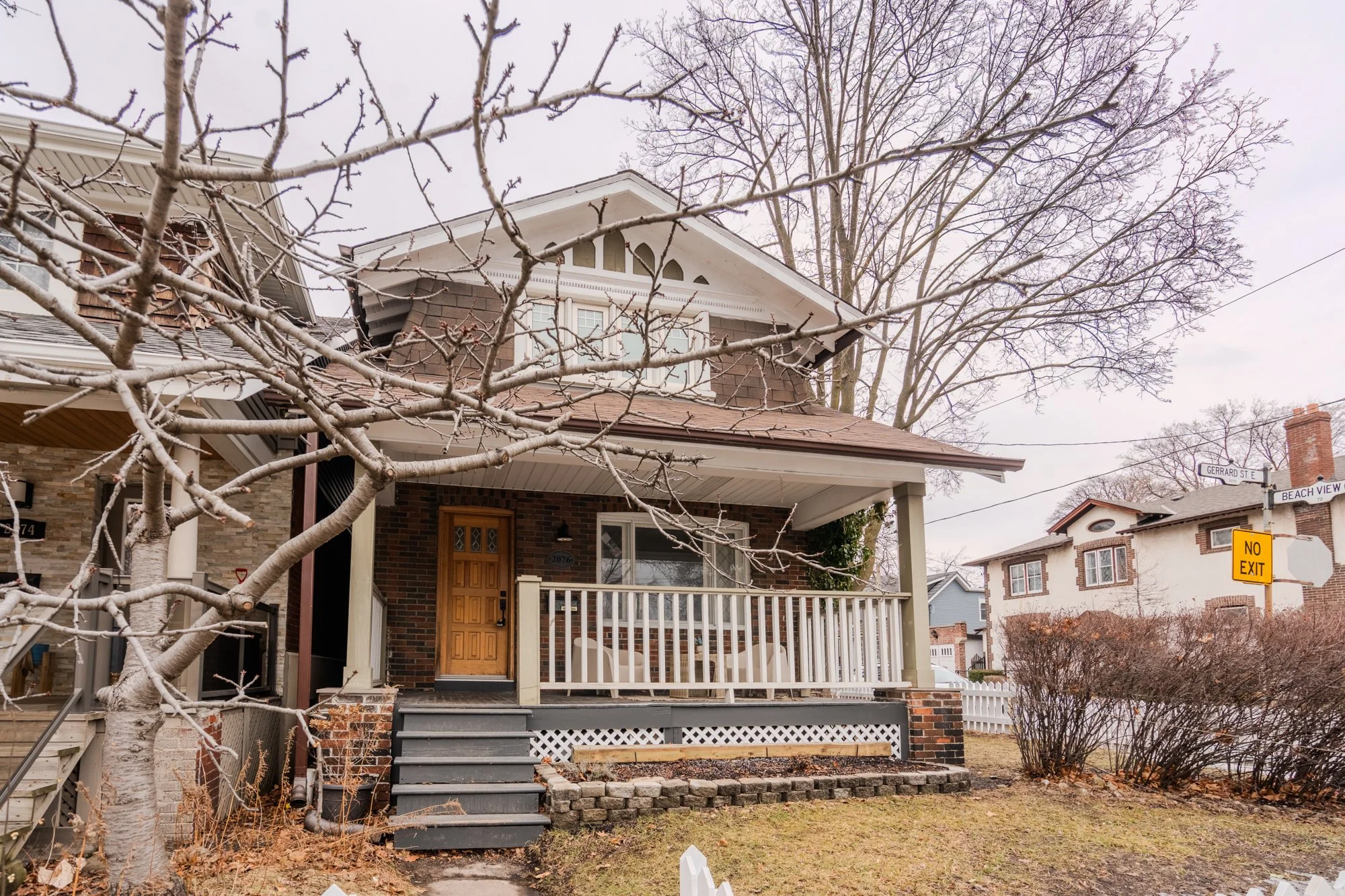 2076-Gerrard_MLS-2.jpg