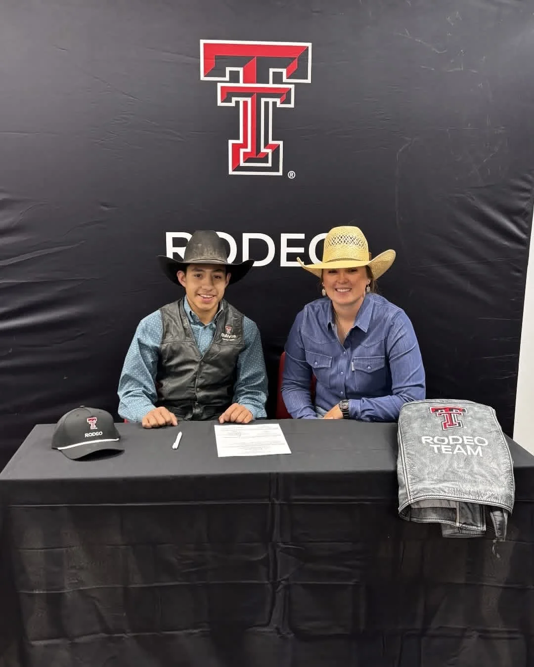 Peak Senior Signs with Texas Tech Rodeo