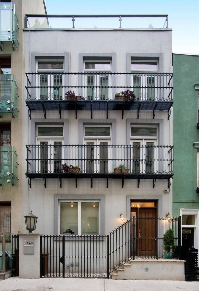 2, 4 & 5 Center Market Place