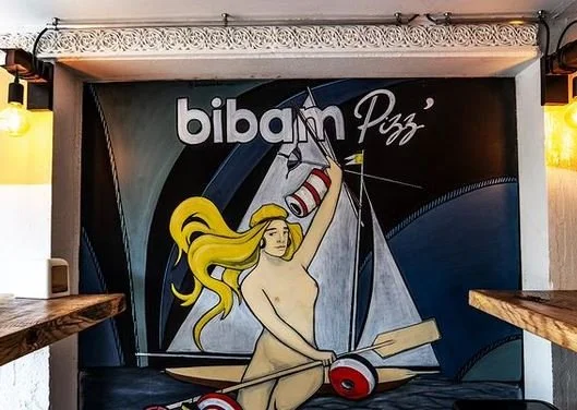 Fresque rétro itérieure.JPG