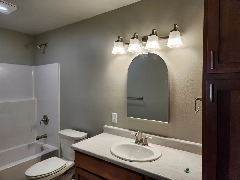 1700-bathroom-3.jpg