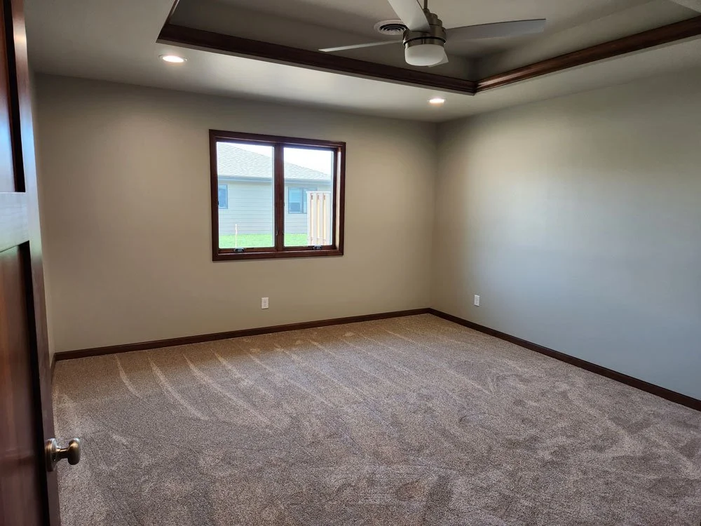 1700-bedroom.jpg