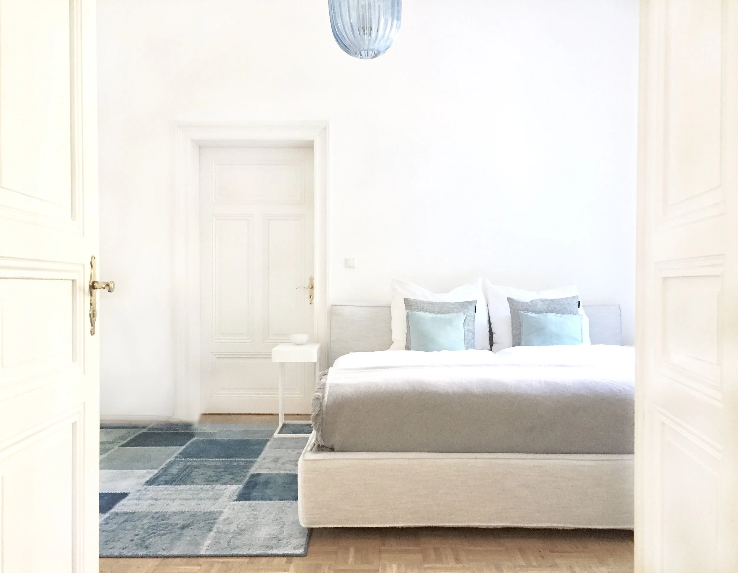 Luxurious old apartment in Frankfurt's Westend