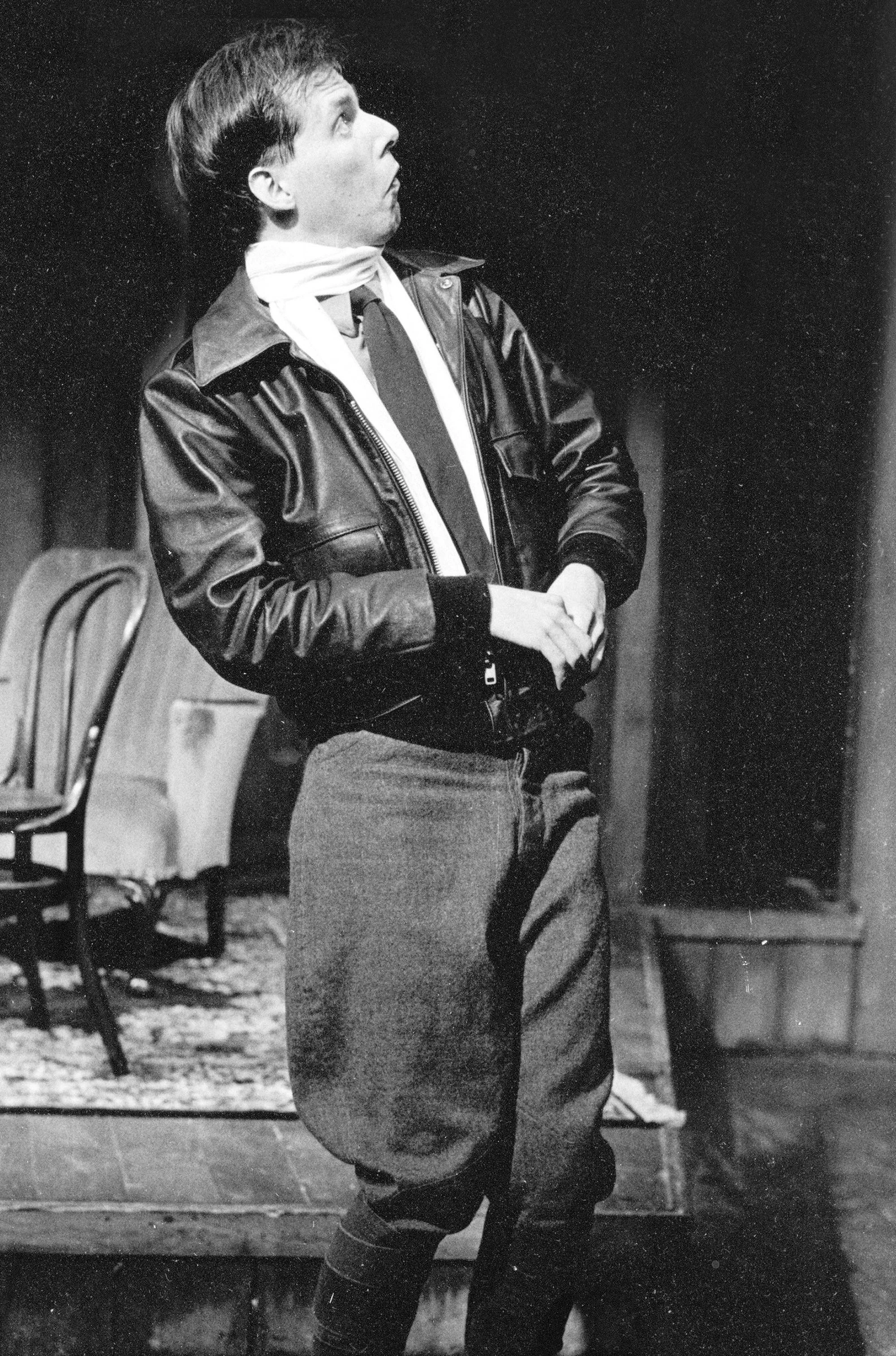 Terry Edward Moore as Billy Bishop