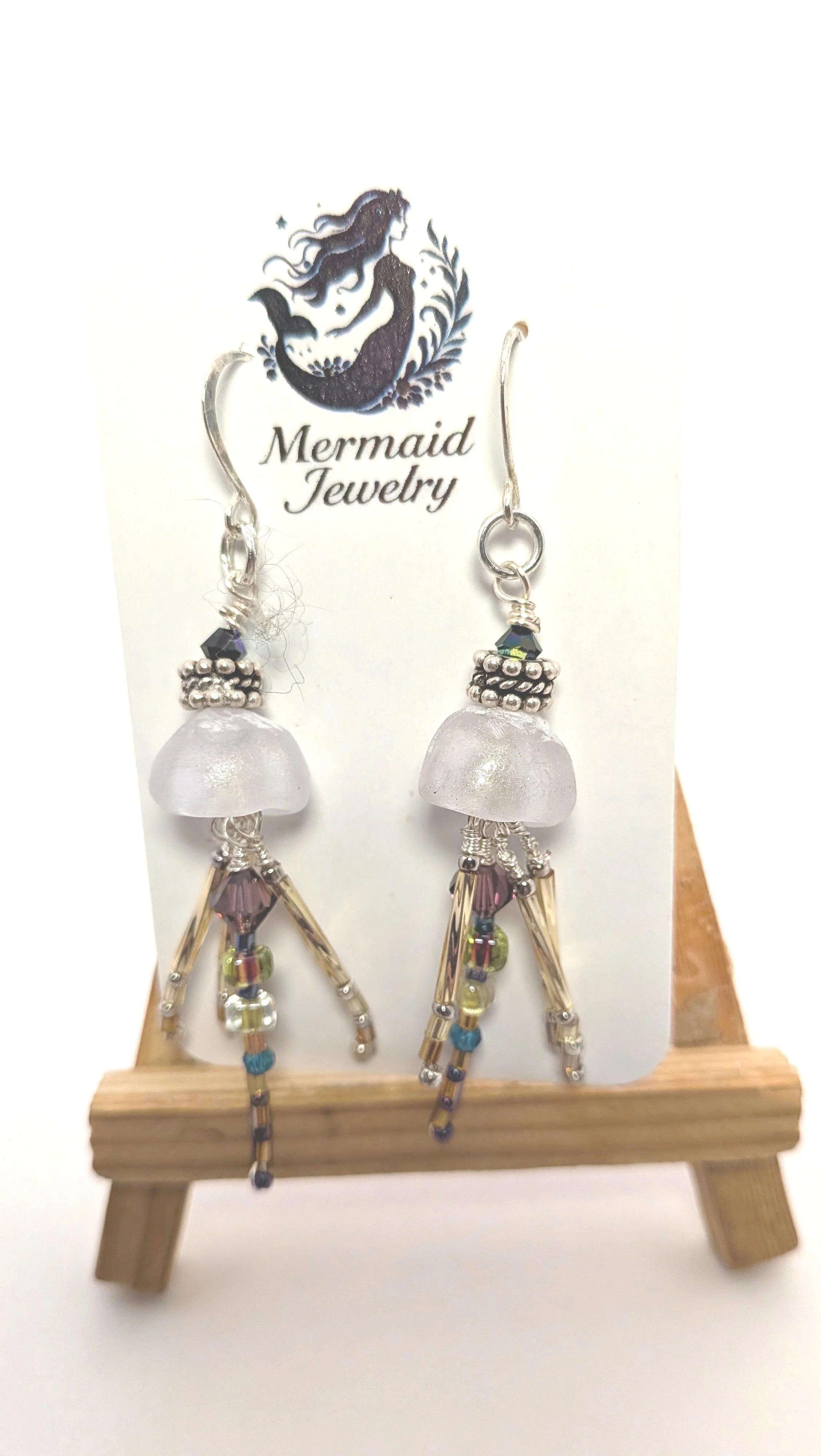 Inspired by Jellyfish – Grace in Motion
Jellyfish are delicate, luminous wonders of the sea — and this jewelry celebrates their beauty.
Graceful and translucent, each handmade pair of earrings captures the shimmer, movement, and essence of water.
L