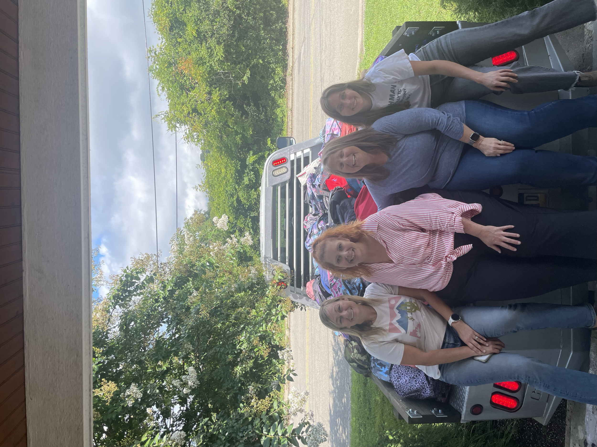 The Hub hosted a Back to School event where we were able to distribute hundreds of backpacks filled with school supplies with the help of Valley Hope Church and other local nonprofits.  