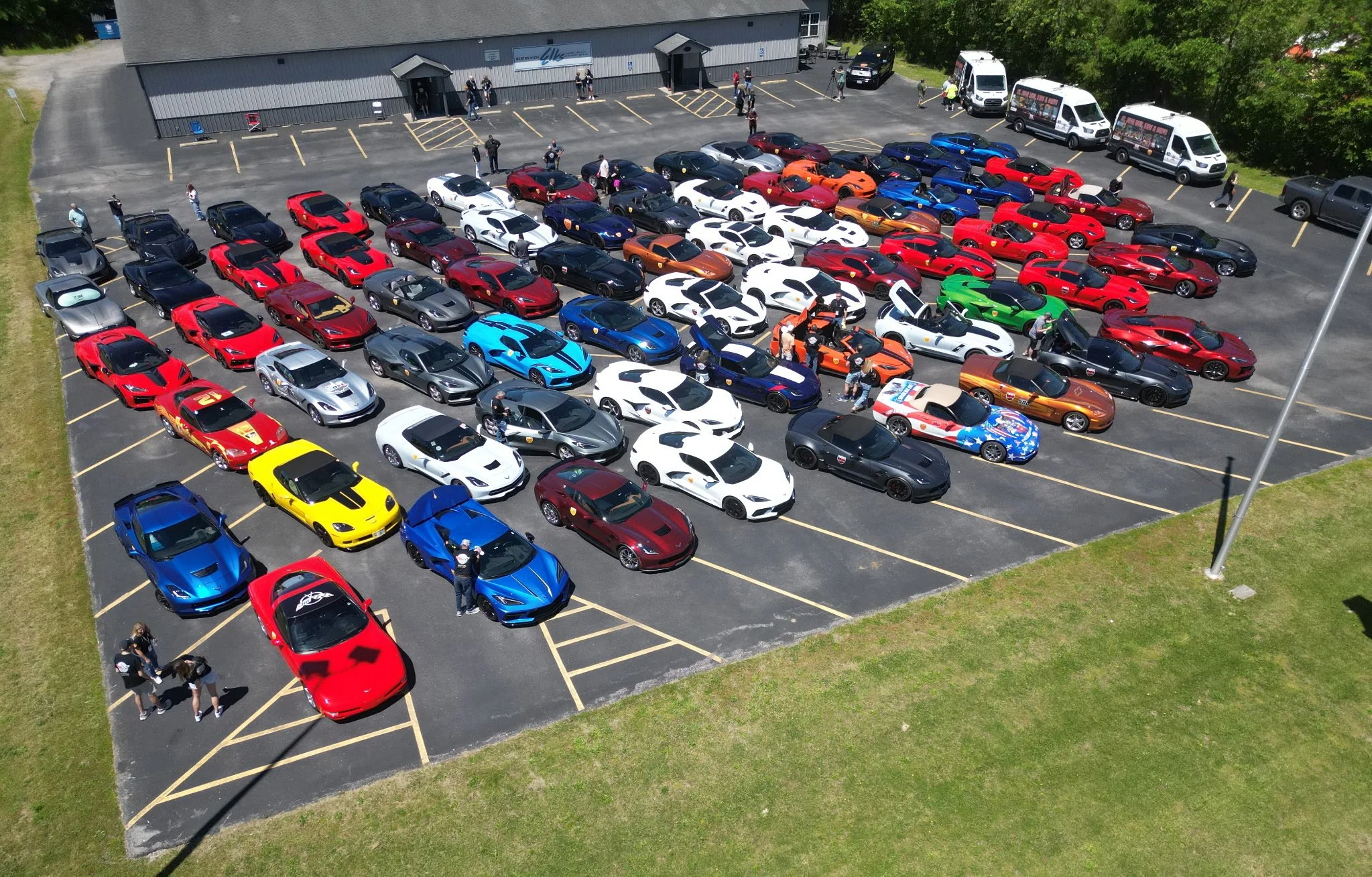 The convoy traveled from Peoria to Memphis and stopped in 
Benton for lunch and to refuel.