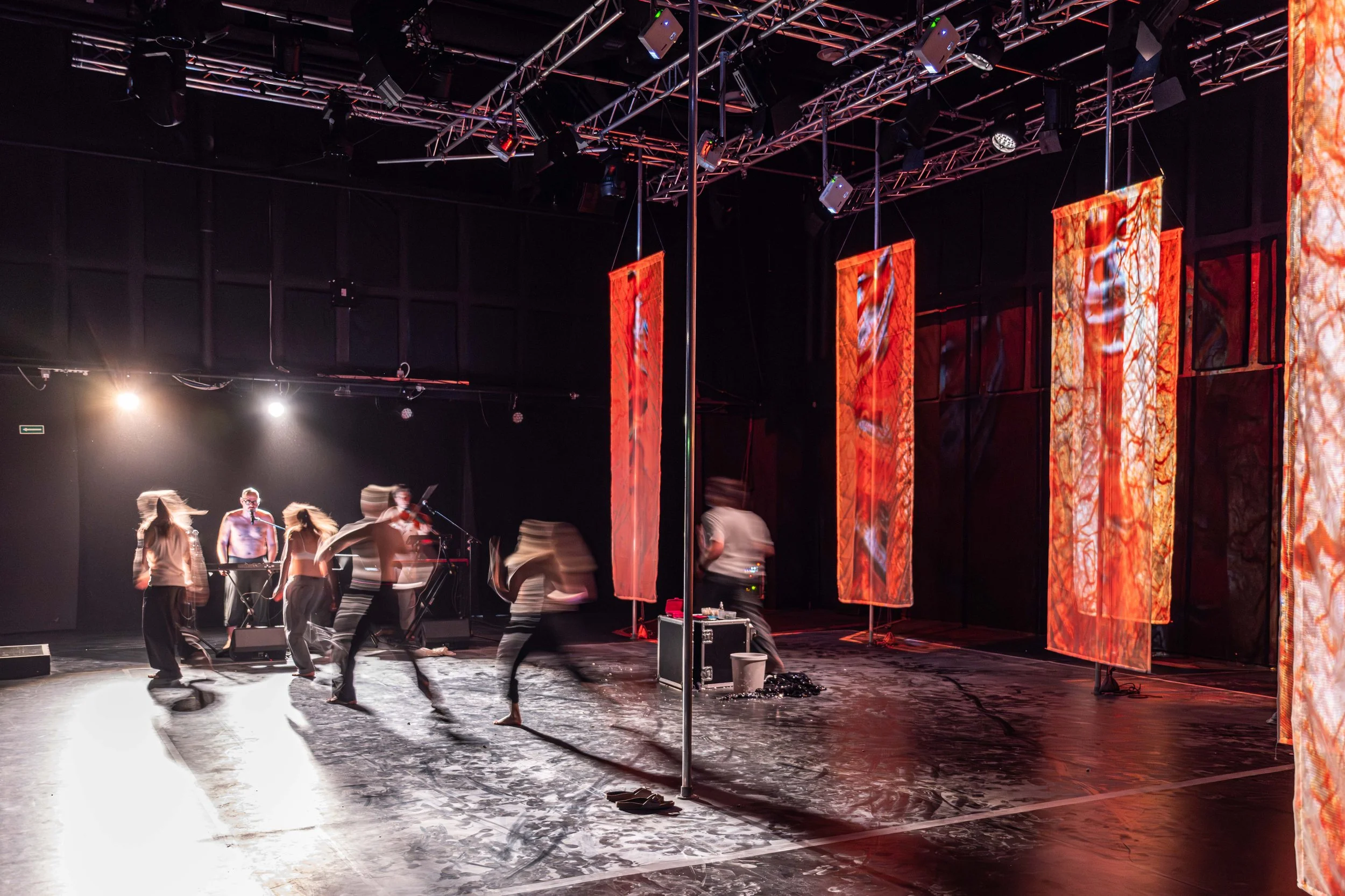 Human_Ich_bin_Mensch_aktionstheater_ensemble(c)_Maximilian_Lottmann (8).jpg