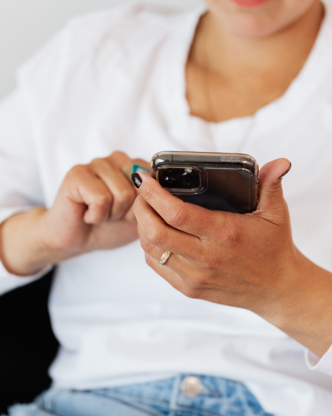 How You Can Make Social Media Support Your Anxiety Recovery