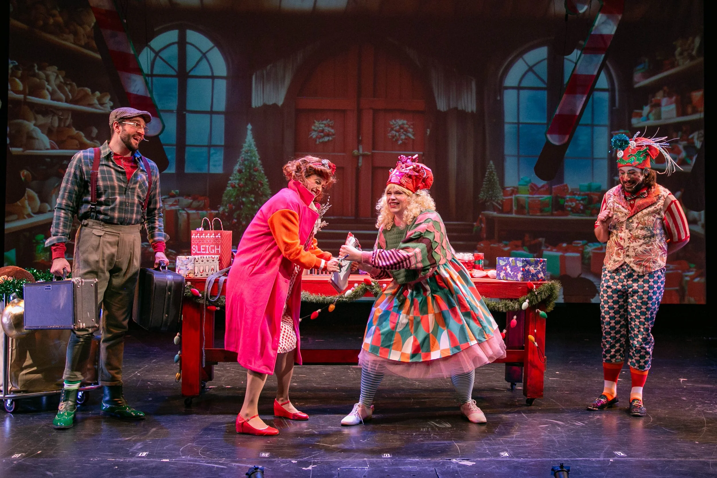 SantaStory2 (18 of 97).jpg