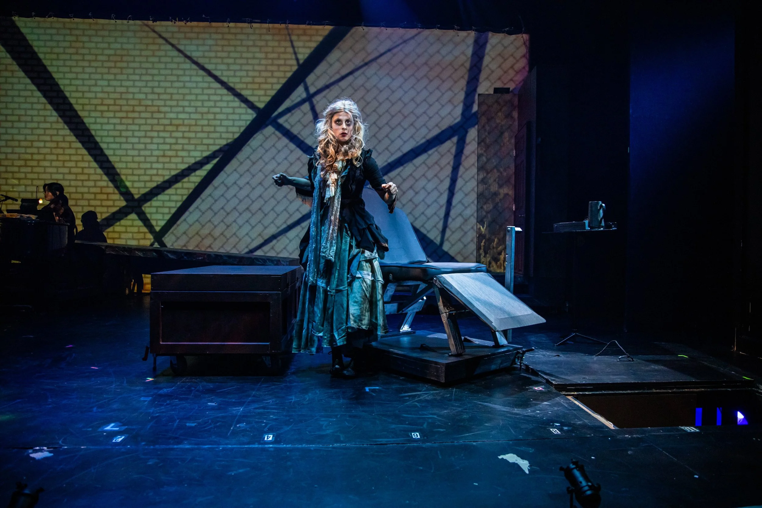 Sweeney_ACT2-113.jpg