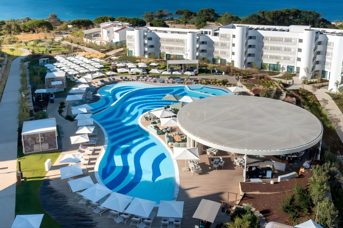 Why the Algarve is the Ultimate Setting for your Next Team Offsite