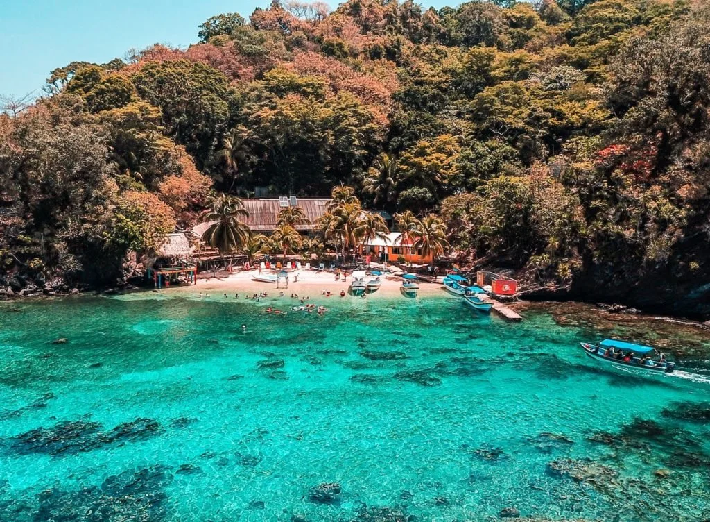 Level Up Your Corporate Retreats at These 5 Premier Honduras Venues