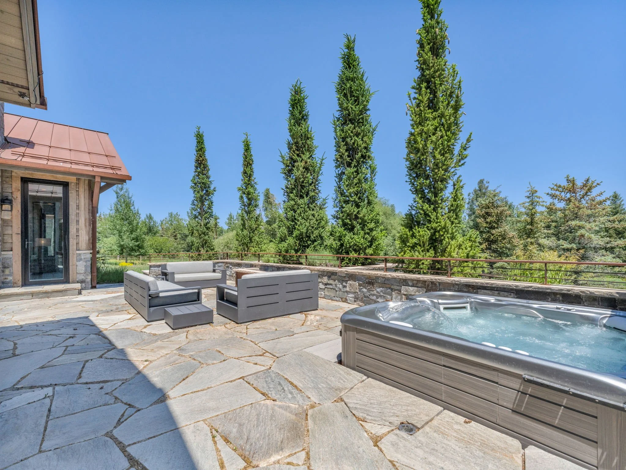 15-web-or-mls-1575-w-old-ranch-rd.jpg