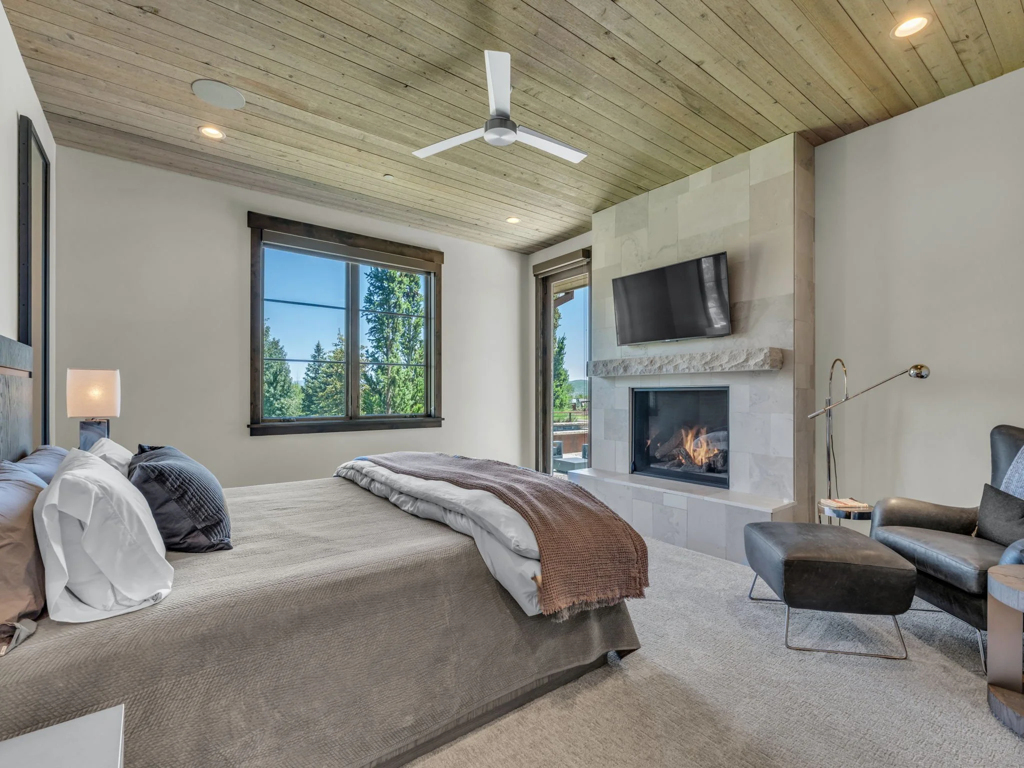 23-web-or-mls-1575-w-old-ranch-rd.jpg
