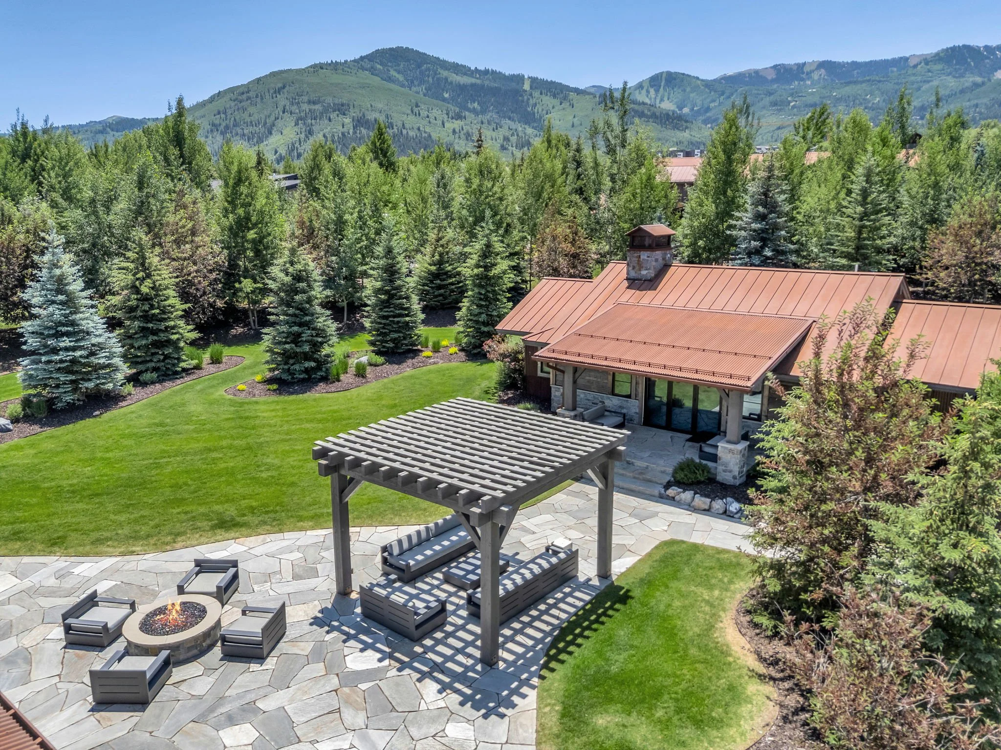 33-web-or-mls-1575-w-old-ranch-rd.jpg