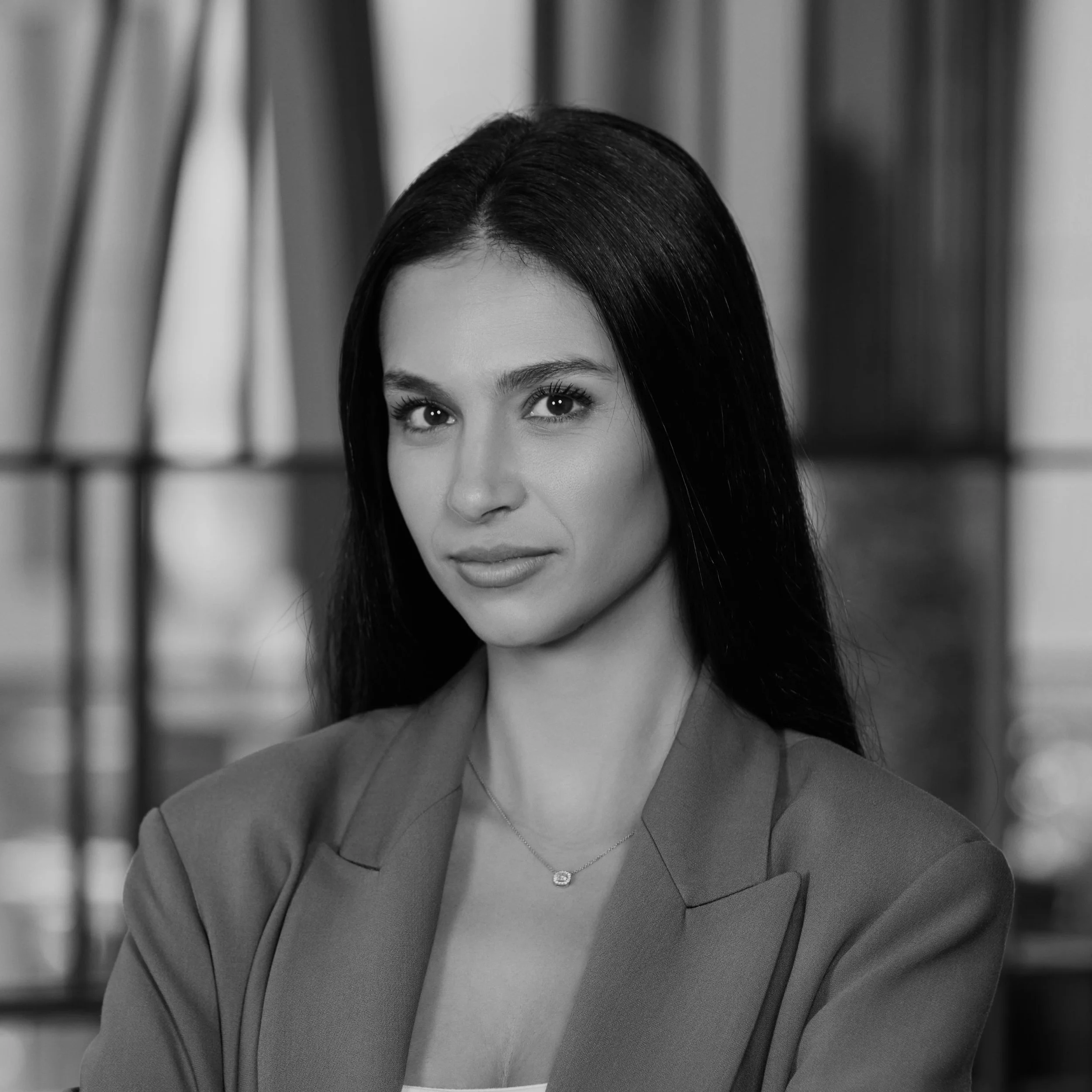 RONI
Founder & Lead Designer