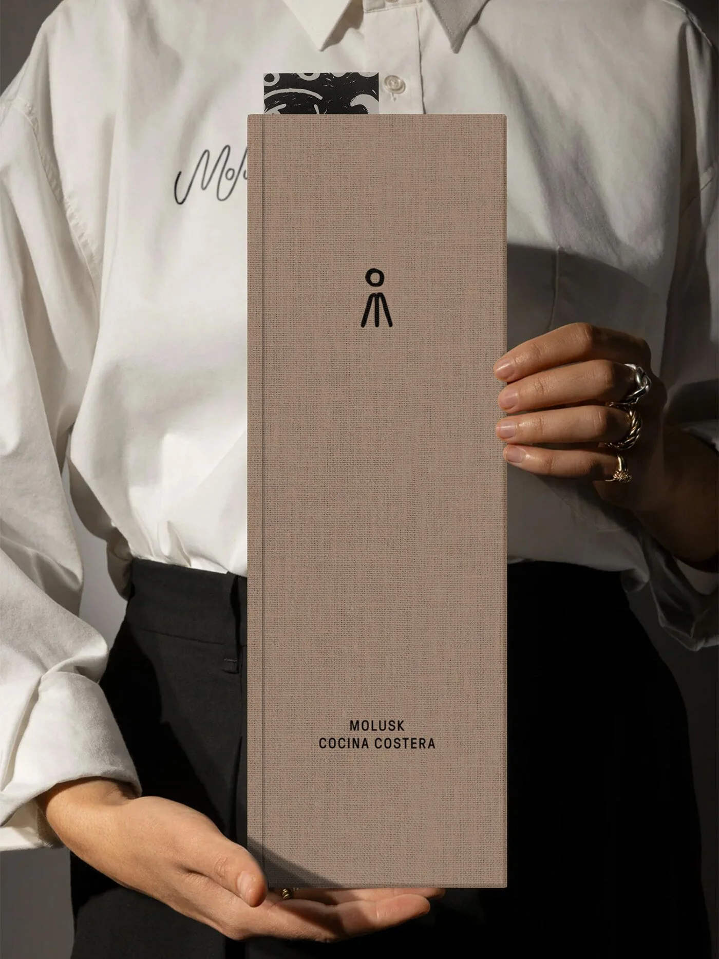 molusk-restaurant-branding-purodiseno-grazemedia-11.jpg