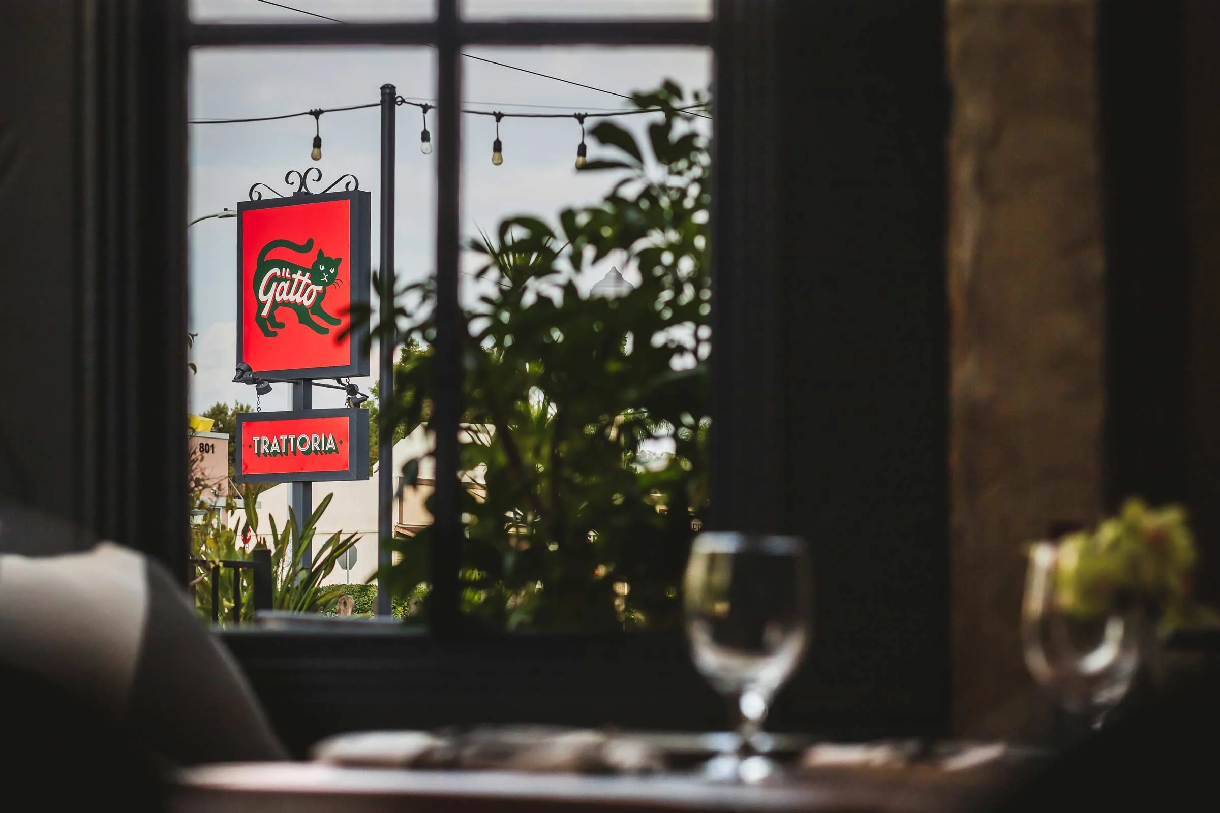 il-gatto-restaurant-branding-hoodzpah-grazemedia-01.jpg