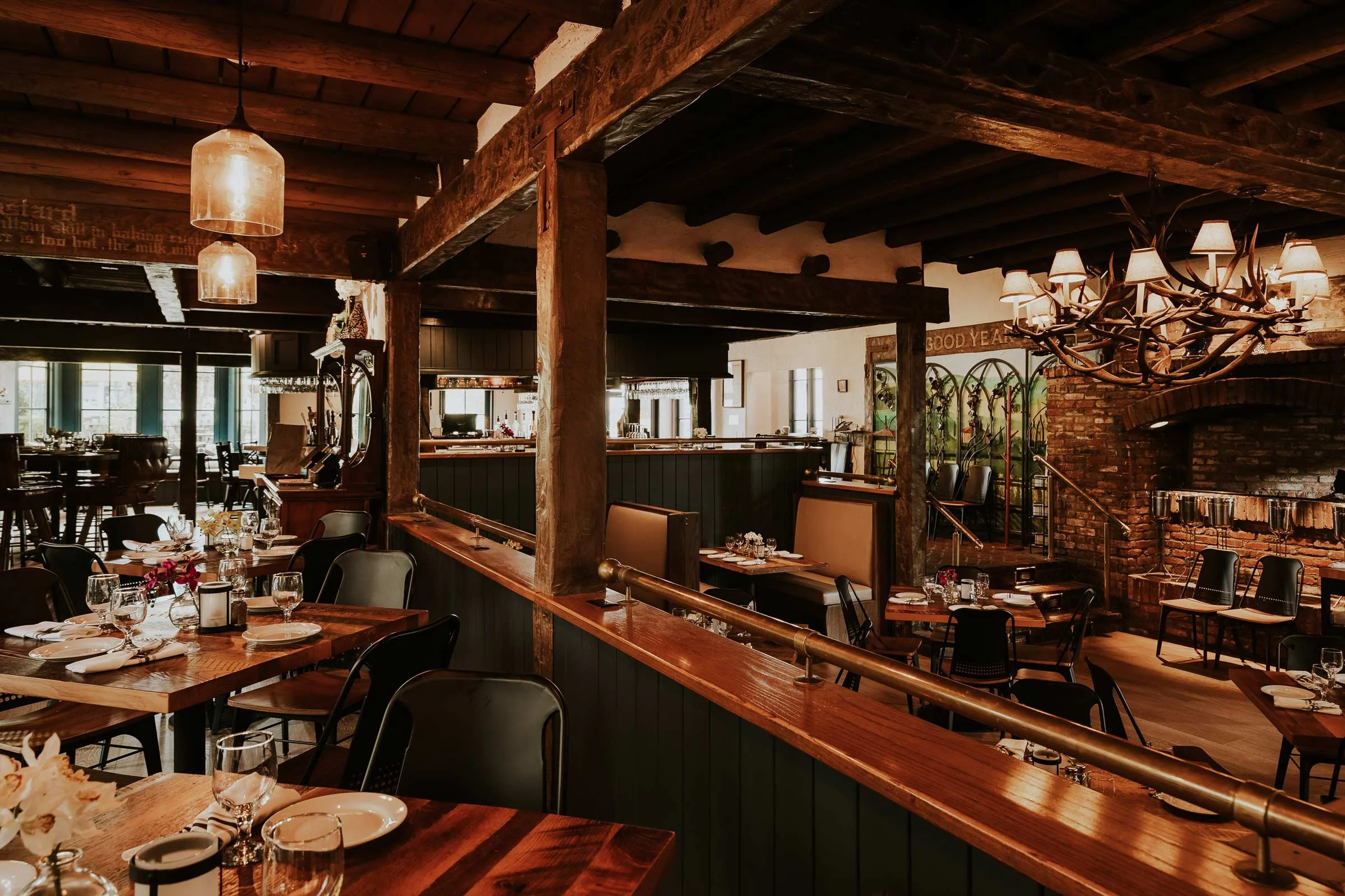 il-gatto-restaurant-branding-hoodzpah-grazemedia-03.jpg
