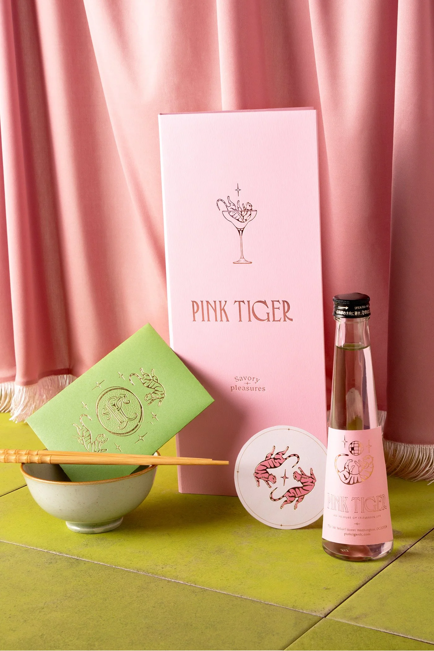 pink-tiger-restaurant-branding-estudioalbino-grazemedia-18.jpg