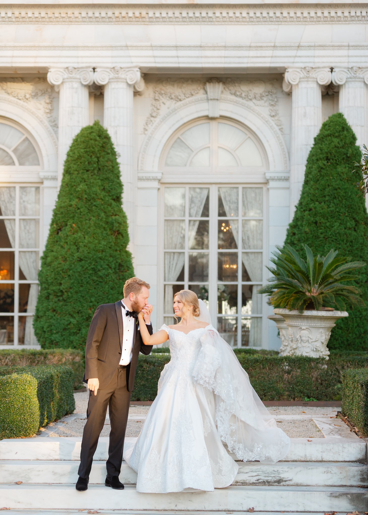 rosecliff-mansion-wedding-photos-newport-rhode-island-2022-005.jpg