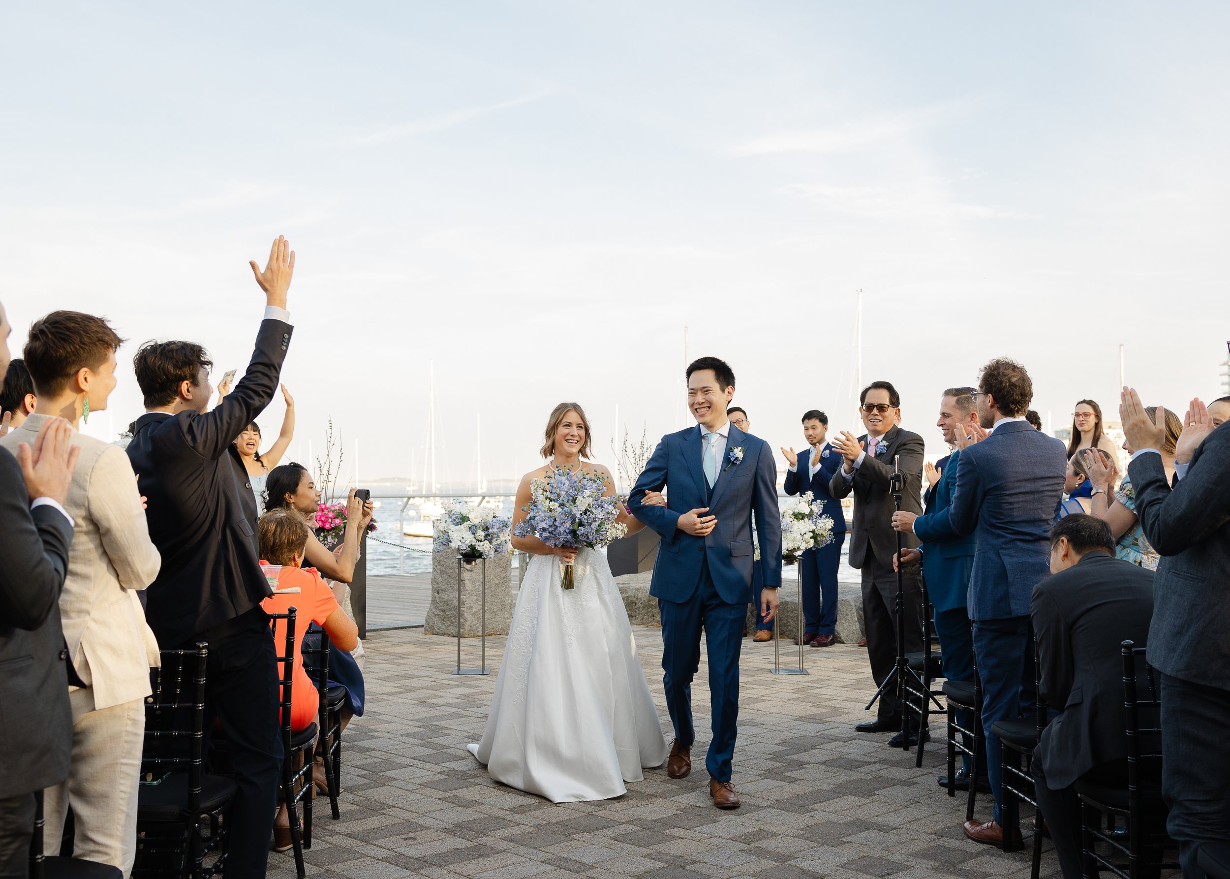 WhatCheerPhoto-Boston-Ma-NewEnglandAquarium-Wedding-ZhouSloate-2025-658.jpg