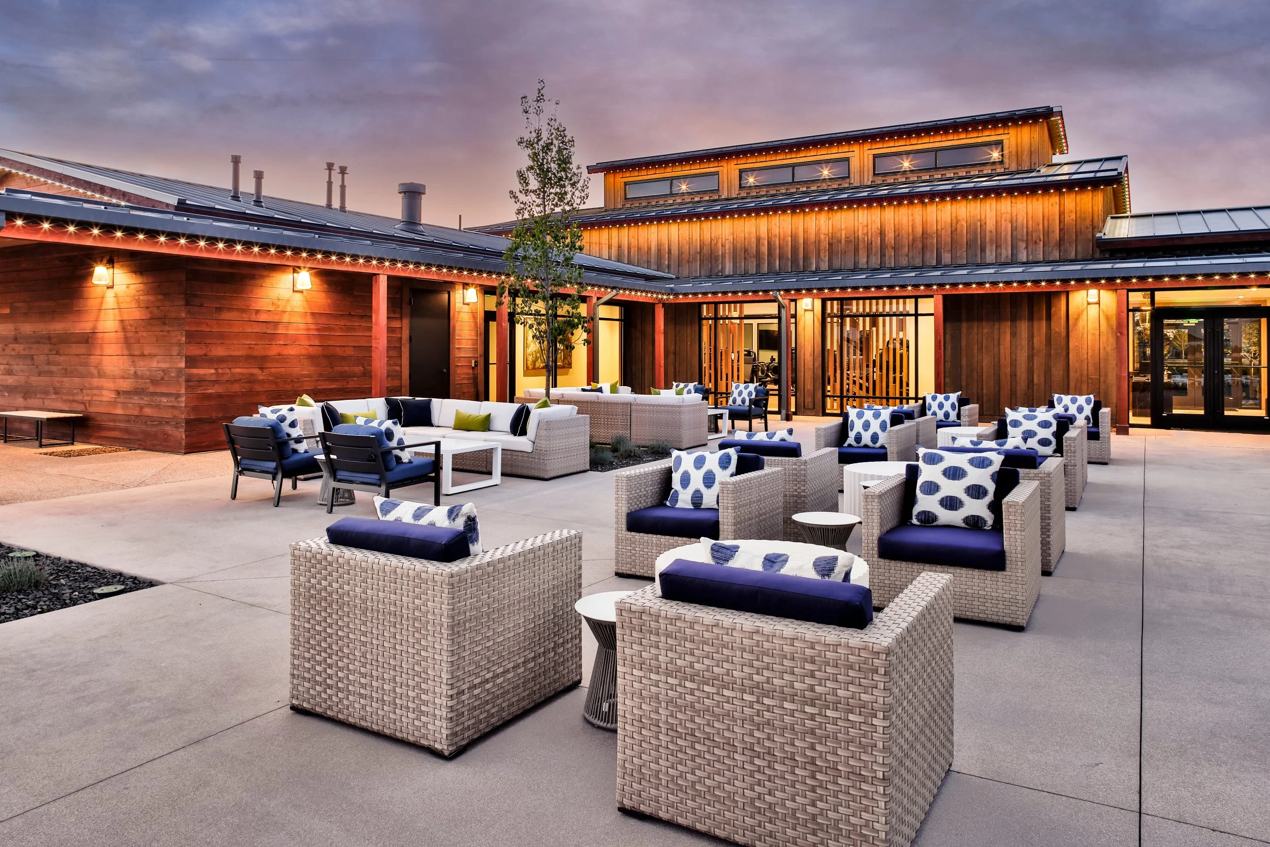 08_Trilogy Valor_Patio sunset 3.jpg