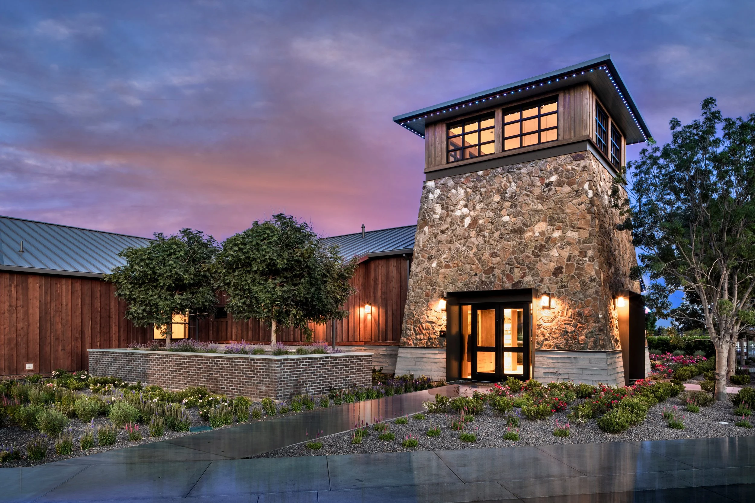 02_Trilogy Valor_Clubhouse.jpg