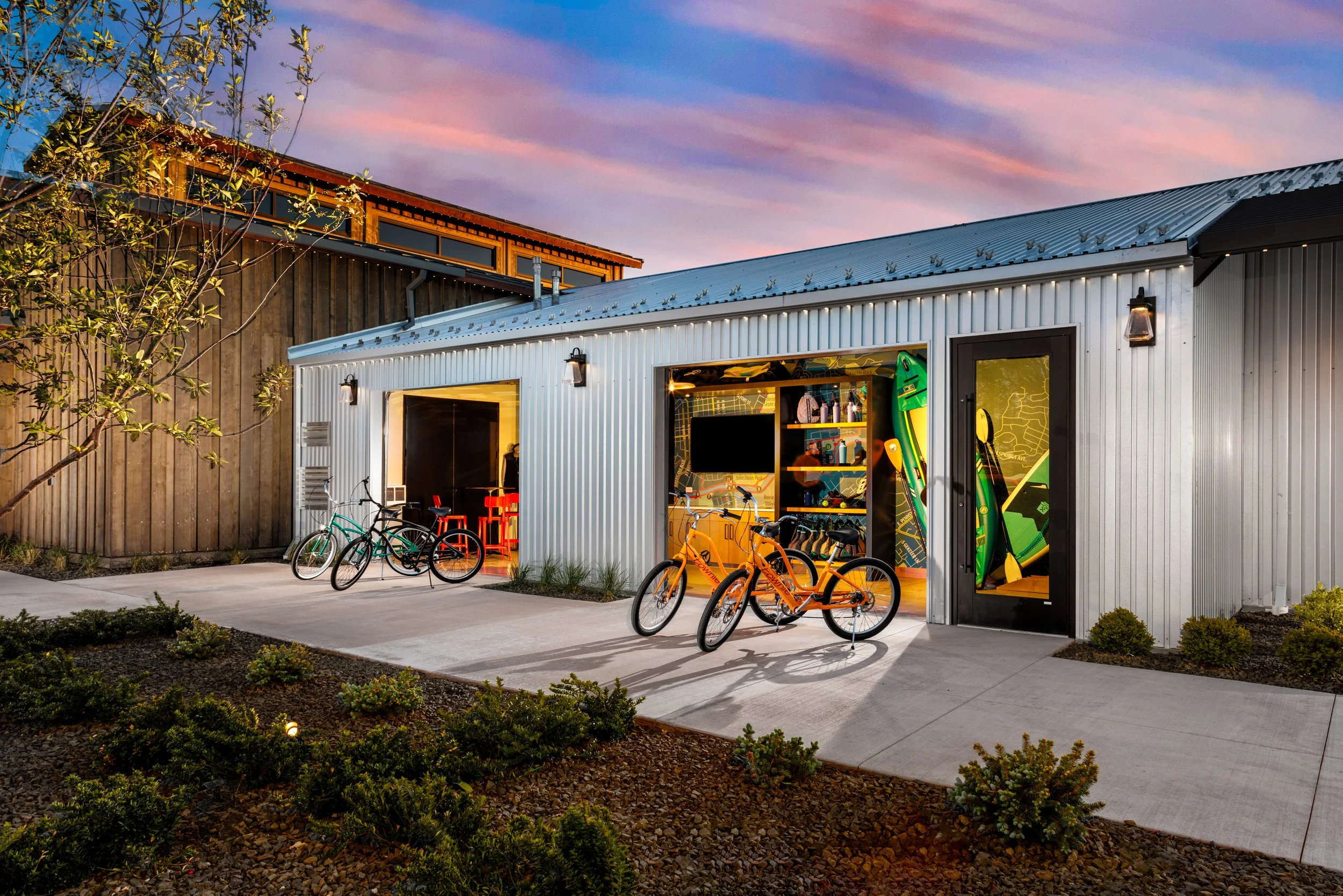 03_Trilogy Valor_Welcome Center.jpg