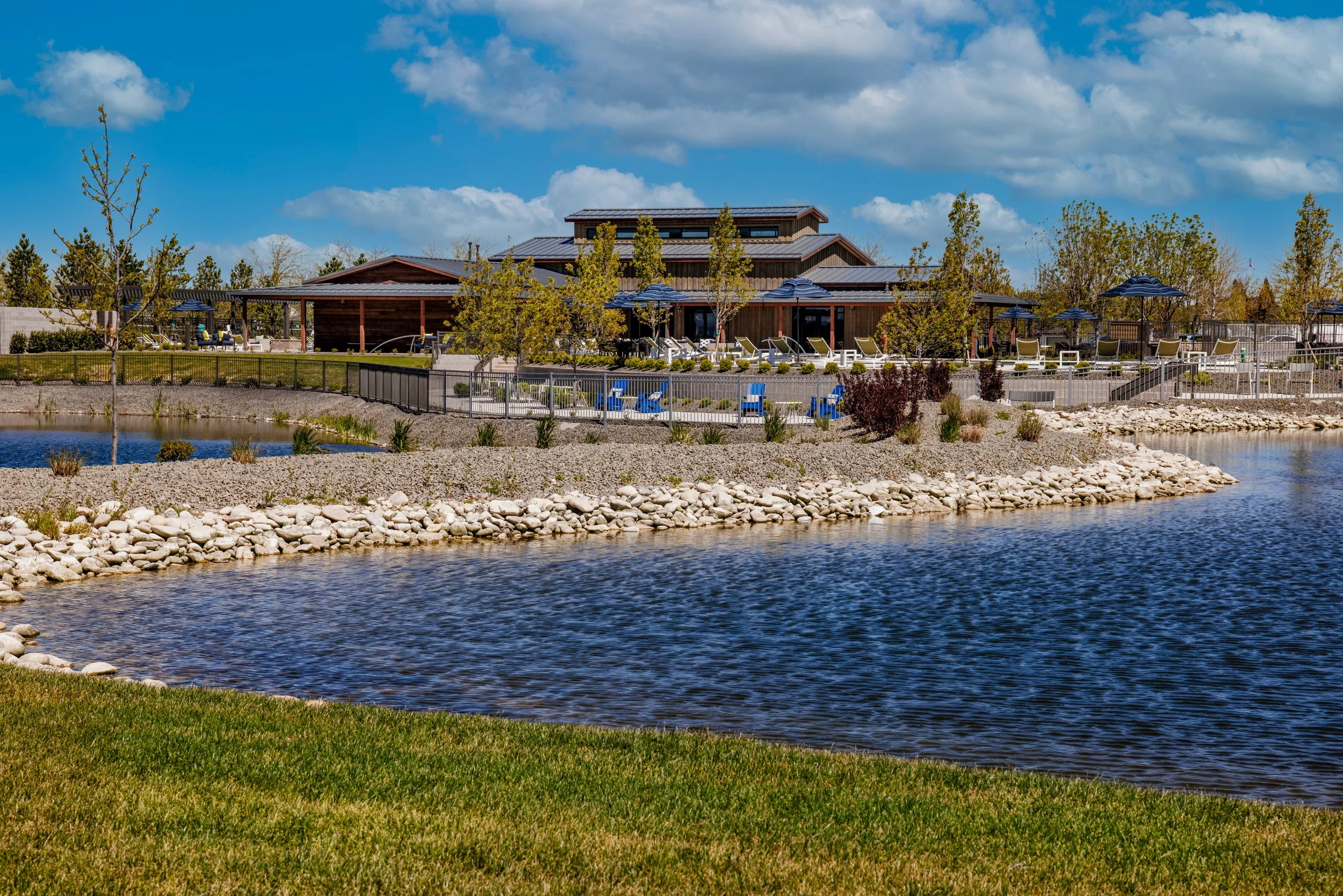 16_Trilogy Valor_Rear over pond 2.jpg