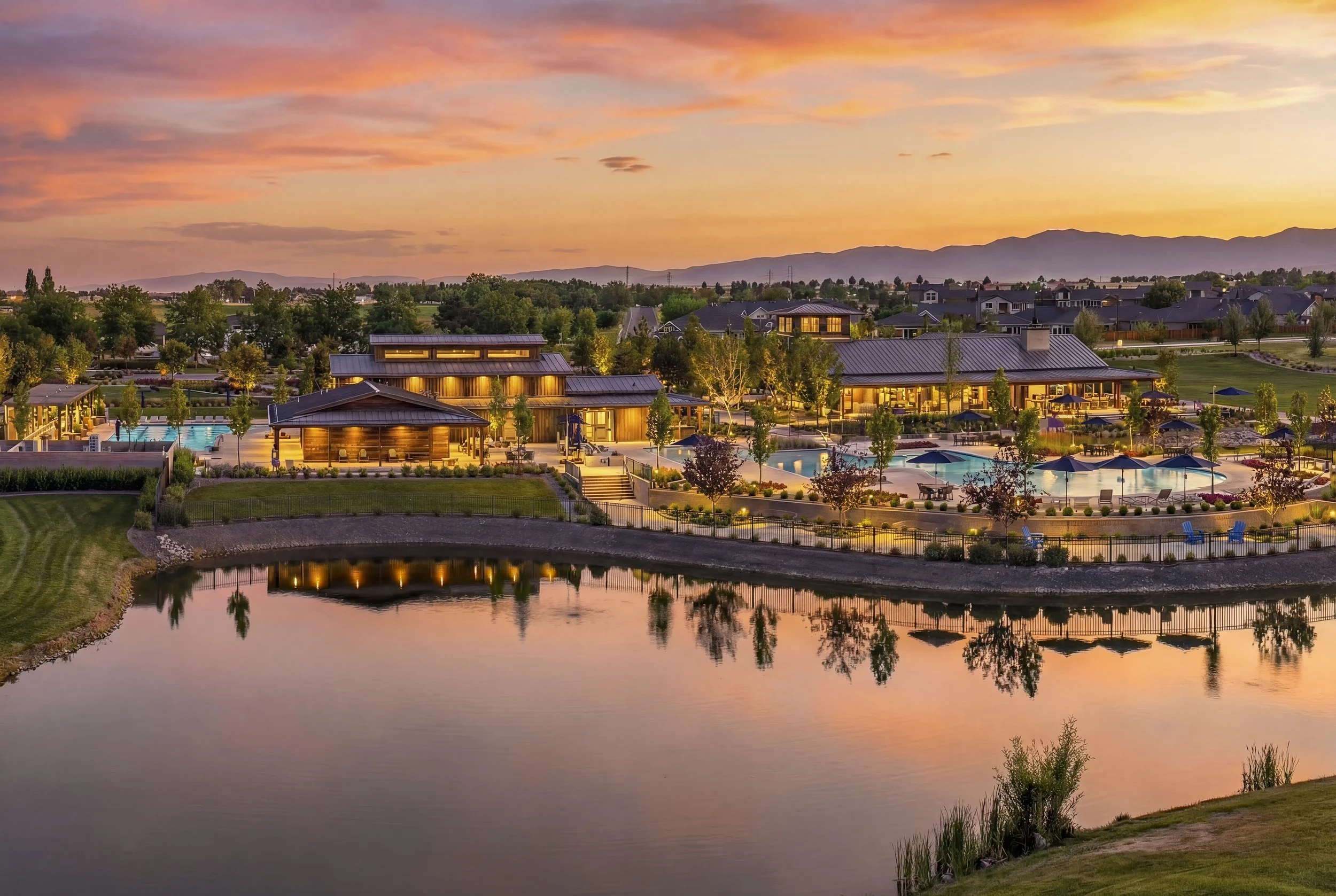 01_Trilogy Valor Clubhouse Twilight-Low Res.jpg