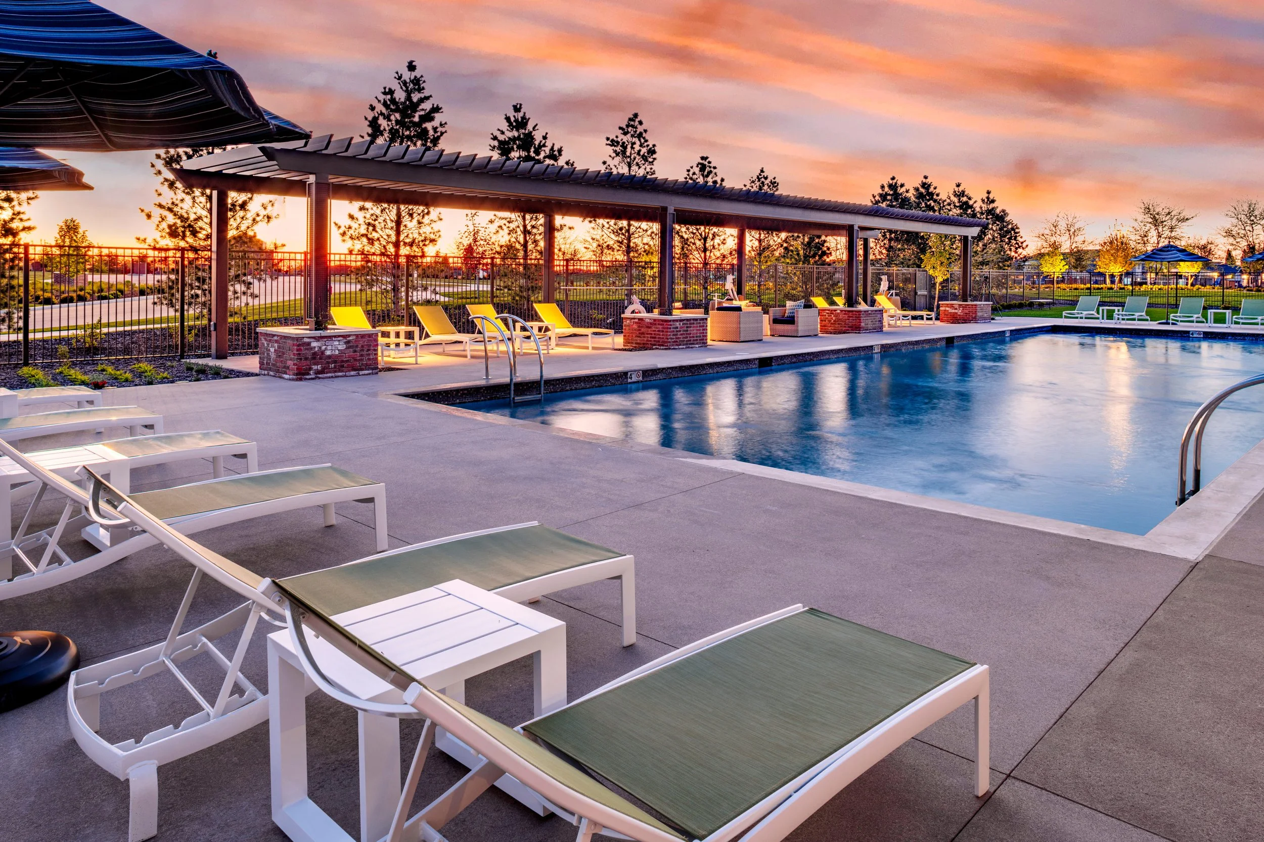 11_Trilogy Valor_Lap Pool Sunset.jpg