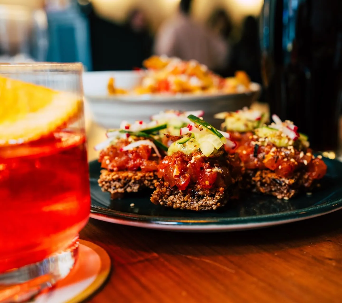 Tuesdays are for $9 Margaritas and $3 Crispy Tuna Bites ++ happy hour till 7! That&rsquo;s your sign to head on over 🙌🏽