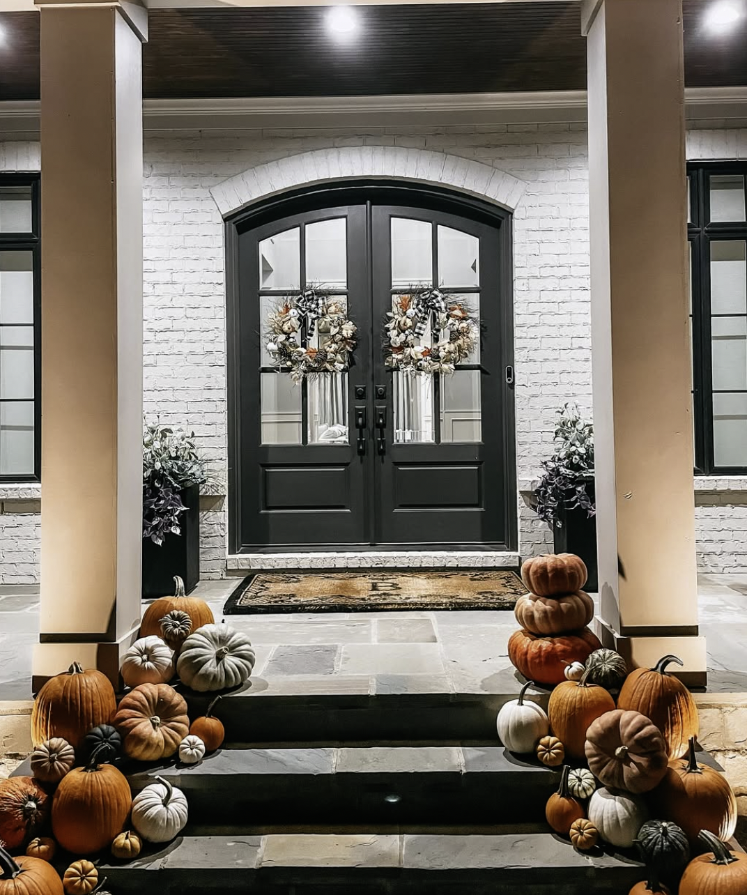 Pumpkin display brings Fall to your porch in Comox and Courtenay BC.  Thanks to Patch to Porch Comox Valley