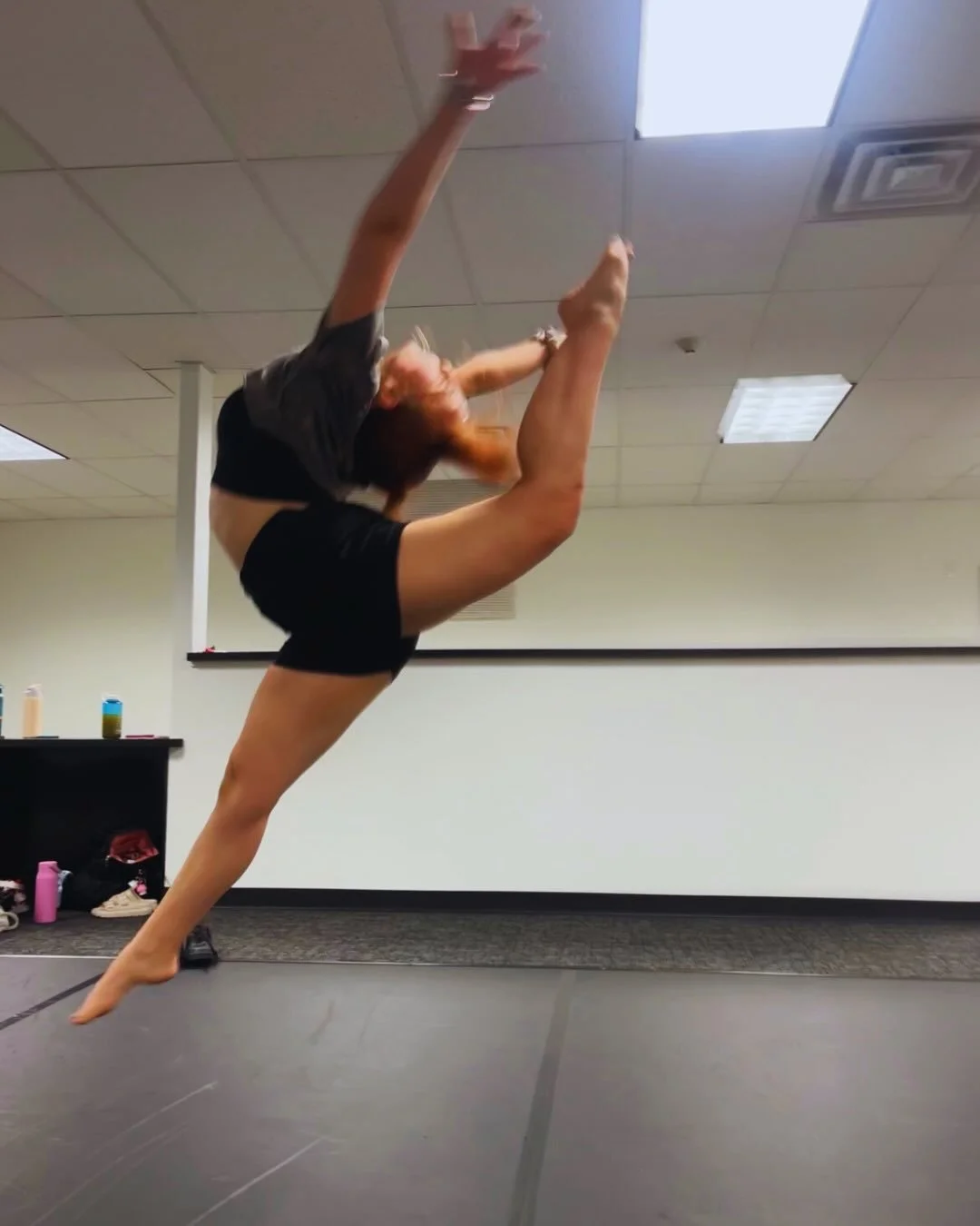 &ldquo;Morgan, jump like our logo&rdquo;

Perfect 😎

Wednesdays at
📍Dance Kidz