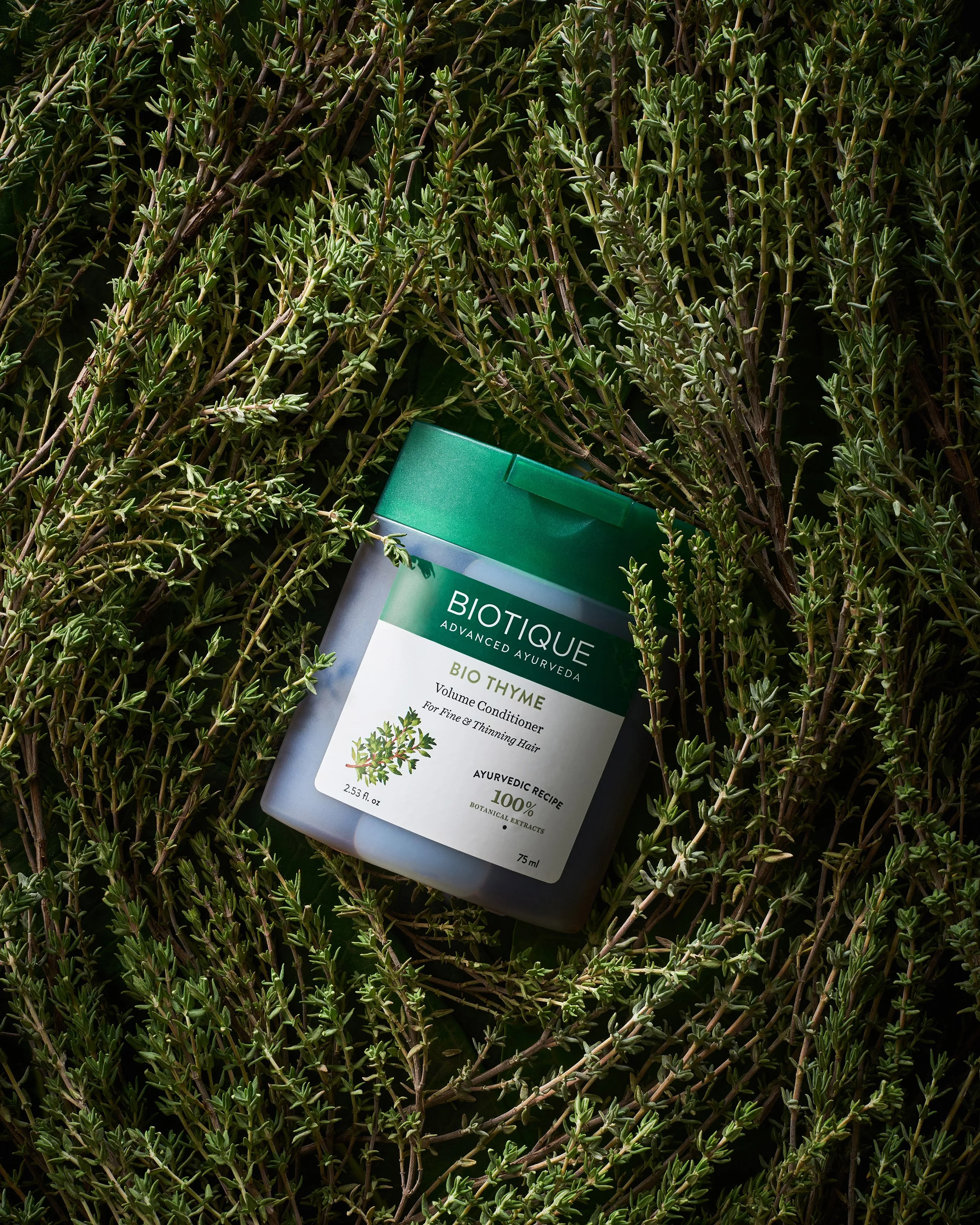 organic-product-photography-thyme-biotique.jpg