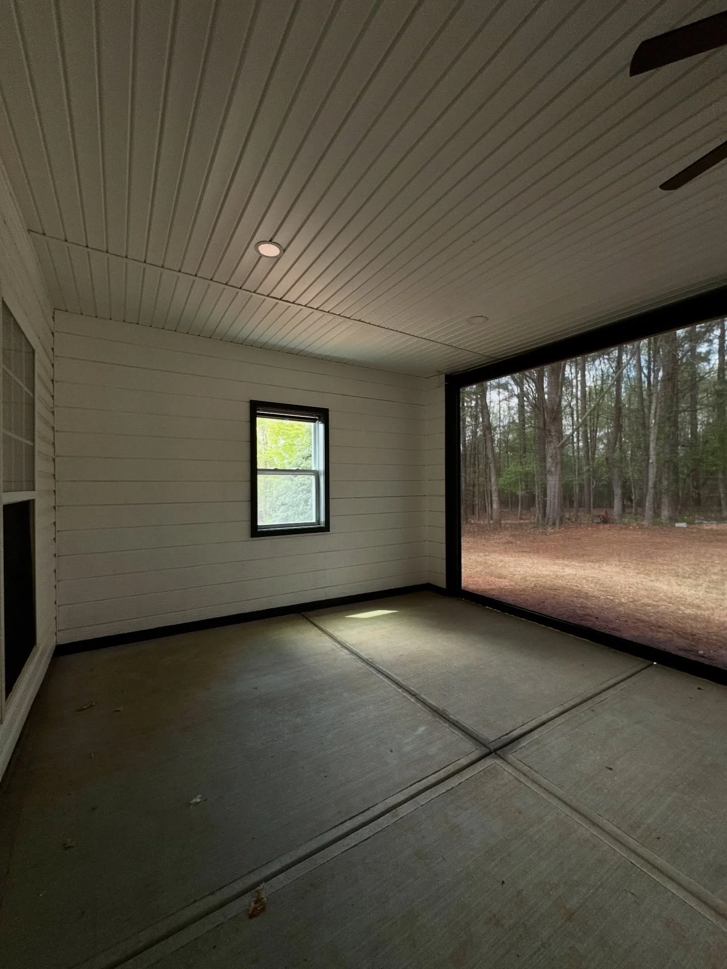 A Space Where You Feel Like You Are Outside BUT You Stay Cool 😎❄️☀️

In heat this hot 🥵 it&rsquo;s unbearable to be outdoors to long. But, with a screened-in porch, you get the best of both worlds and can actually enjoy your summer!

Contact us to 