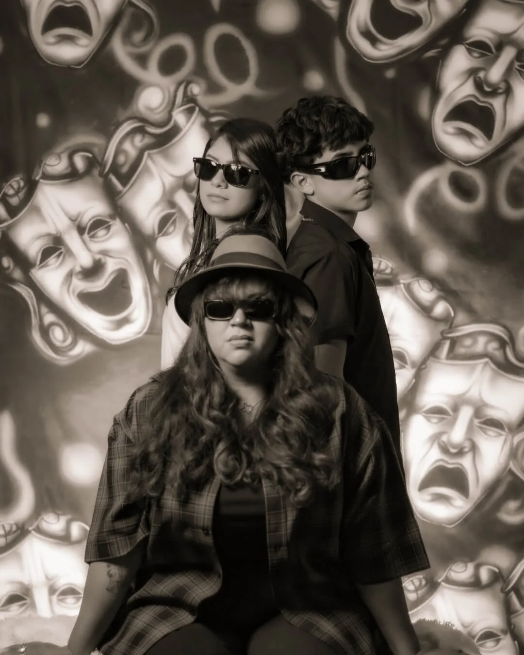 chicano-photobooth-group-photo.jpeg