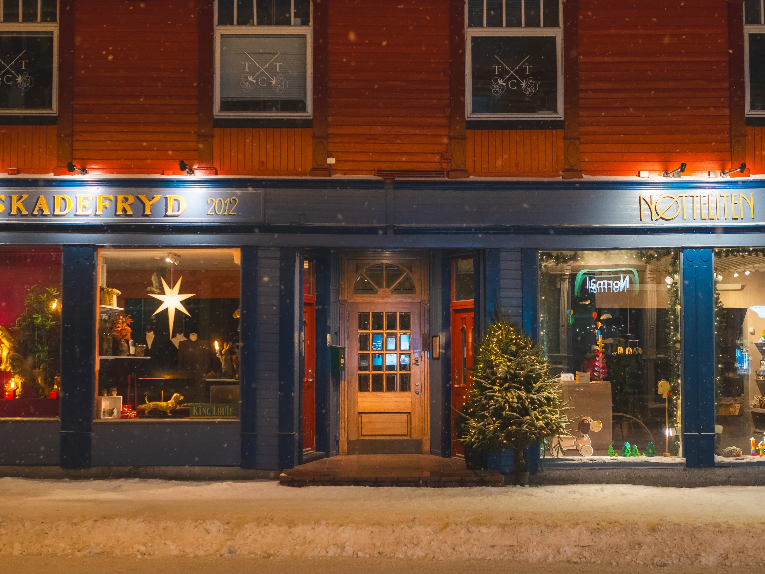 Inside the Arctic Circle- A Trip to Tromso - 1322825.jpg