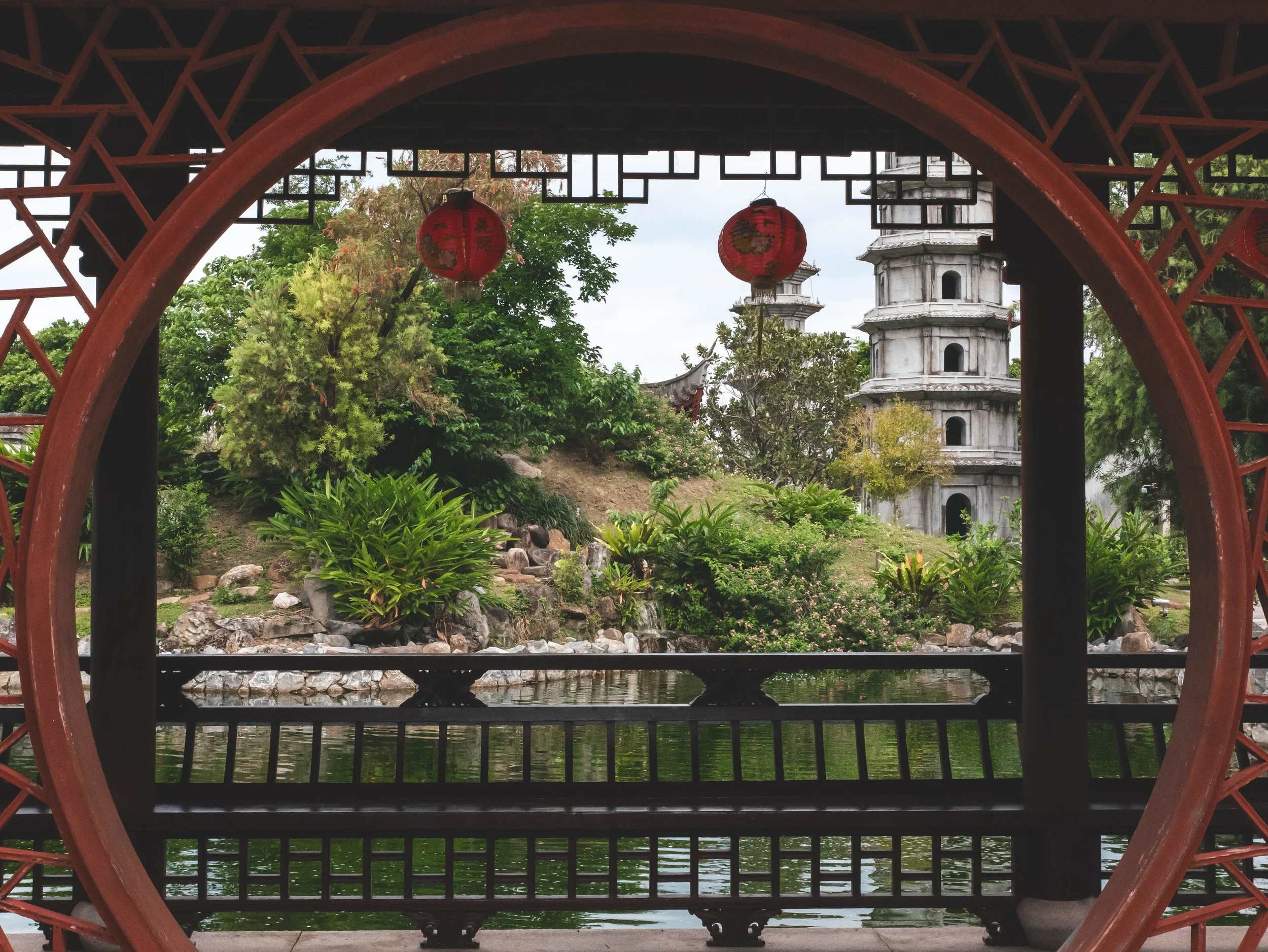 Okinawa - Japan's Hidden Paradise - 1550120.jpg