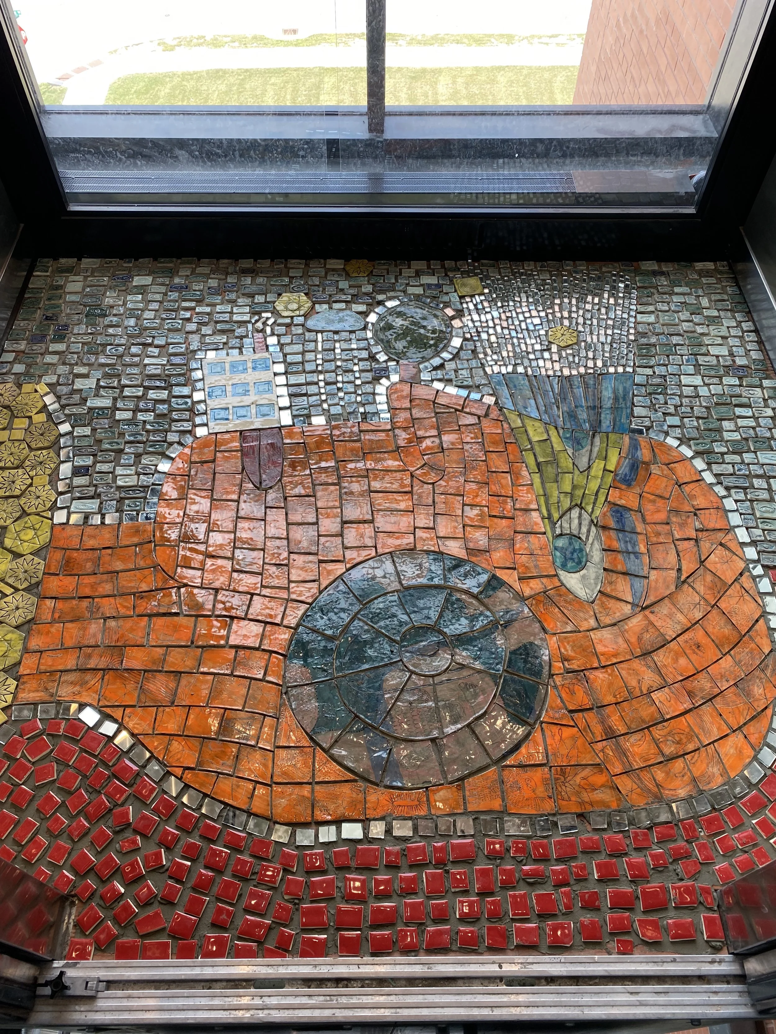 100 Kellogg Lane - Elevator Floor 1