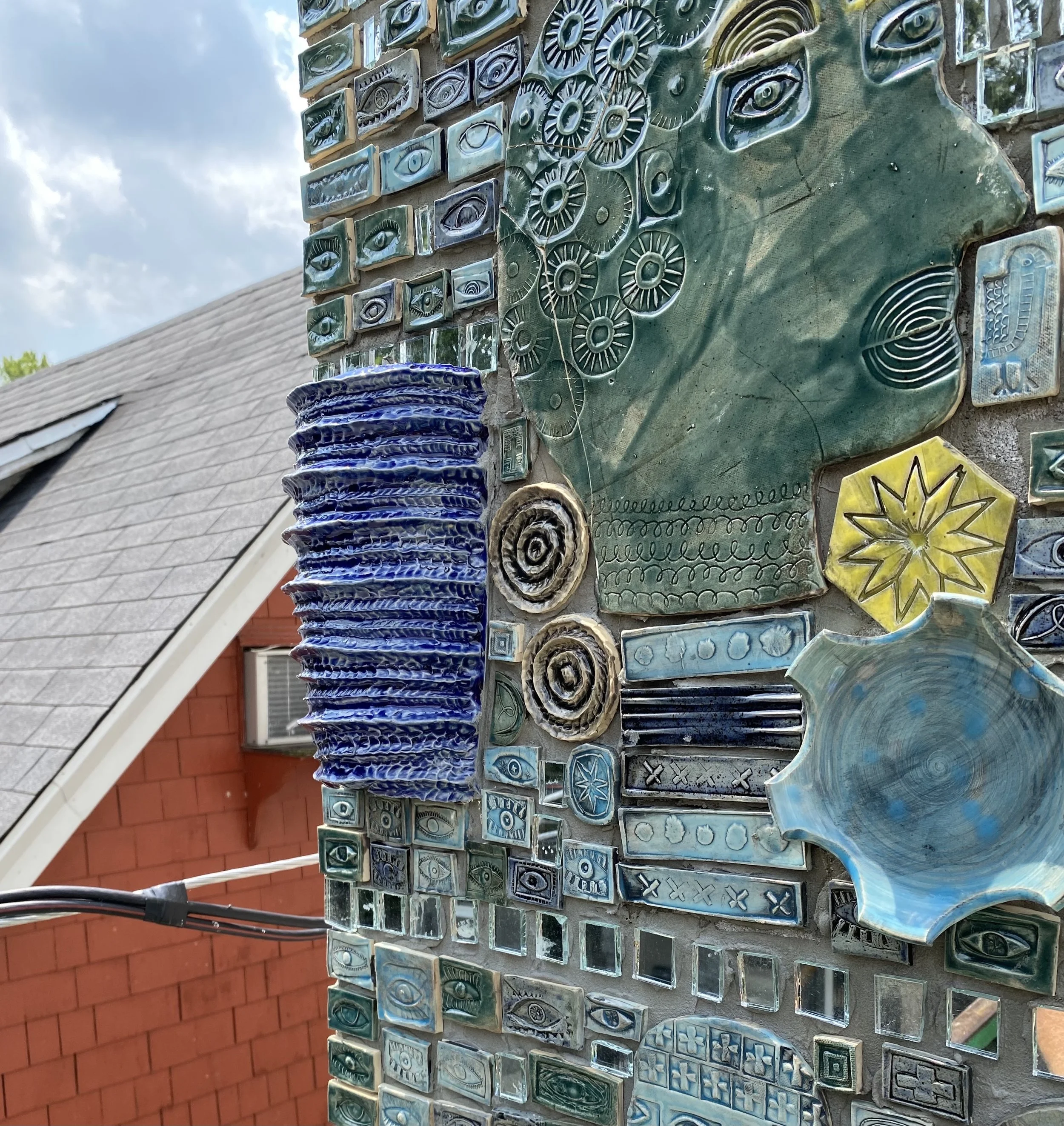 "Mosaic House" - Detail Images