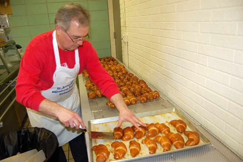 Easter Baking 2014 (11).JPG