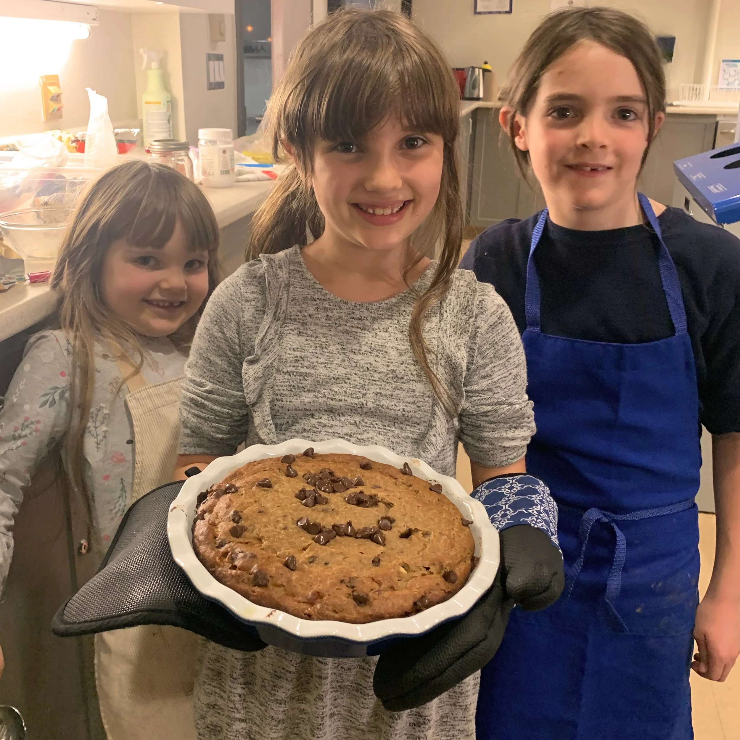 Treats! Good-for-you cakes, brownies, cookies and loaves. Goodies they can re-make at home for school, weekend or anytime treats. 
