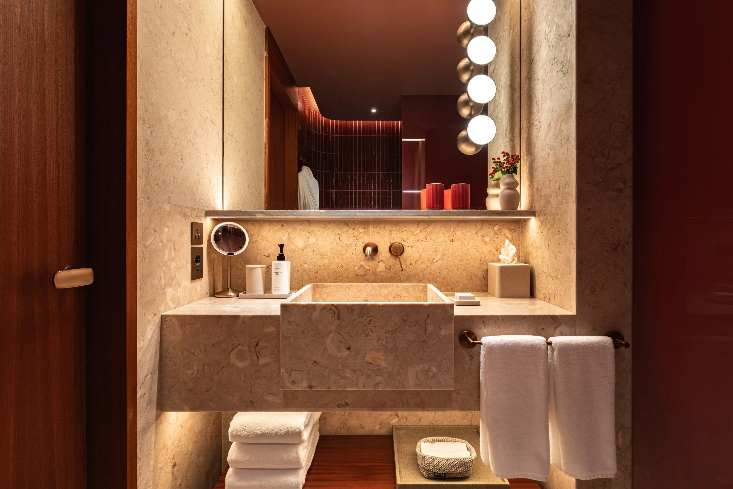 Andaz Arch Suite