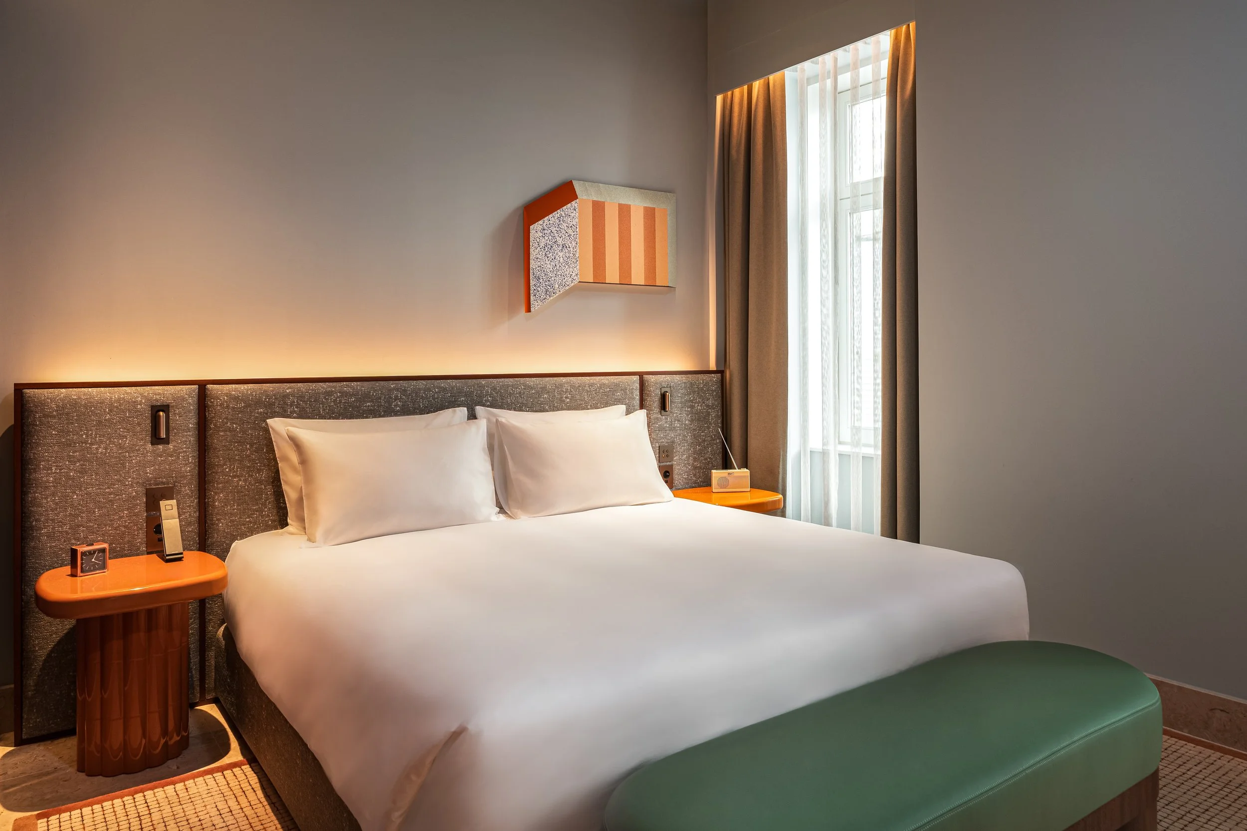 1 King Bed Premium